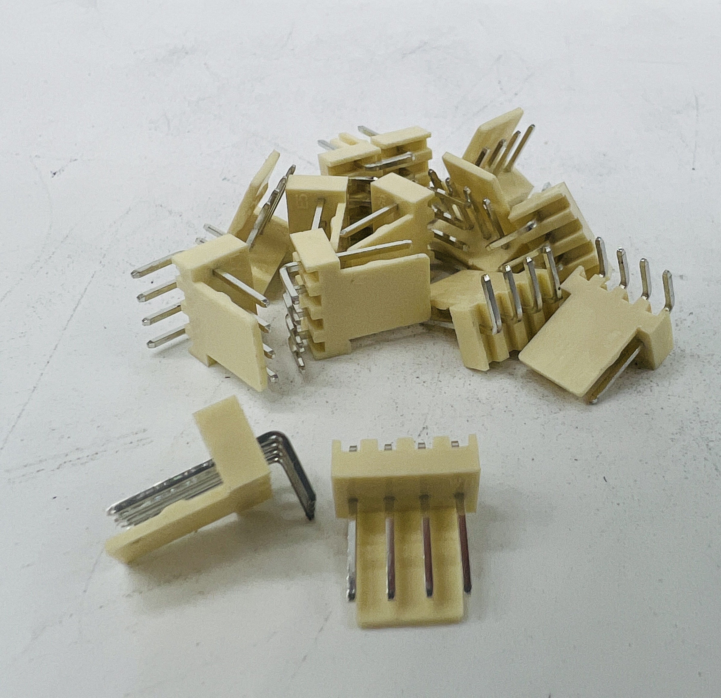 Вилка 4 Pin на КУЛЕР ( "Г" образный)