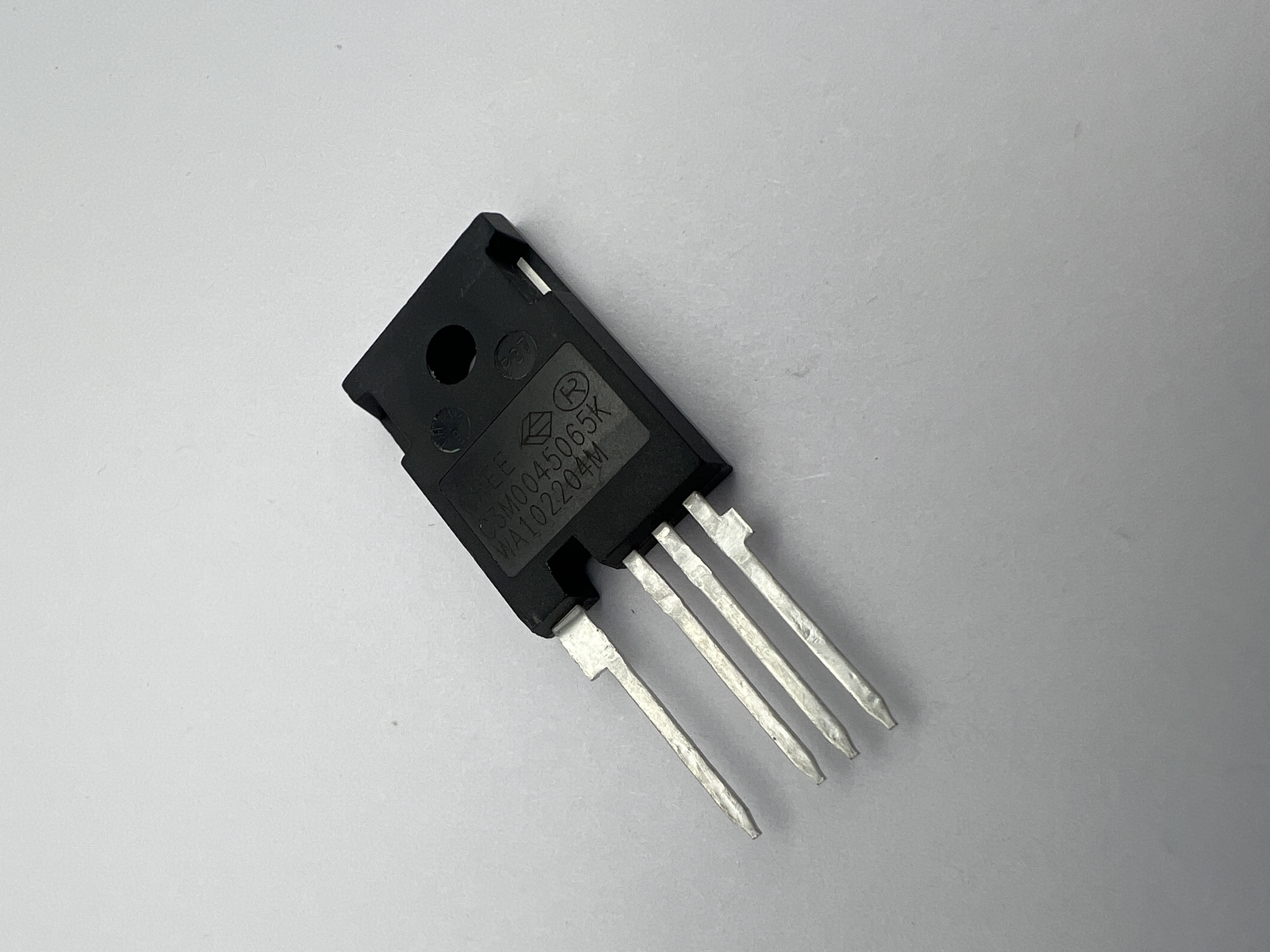 Транзистор C3M0045065K (TO-247-4)