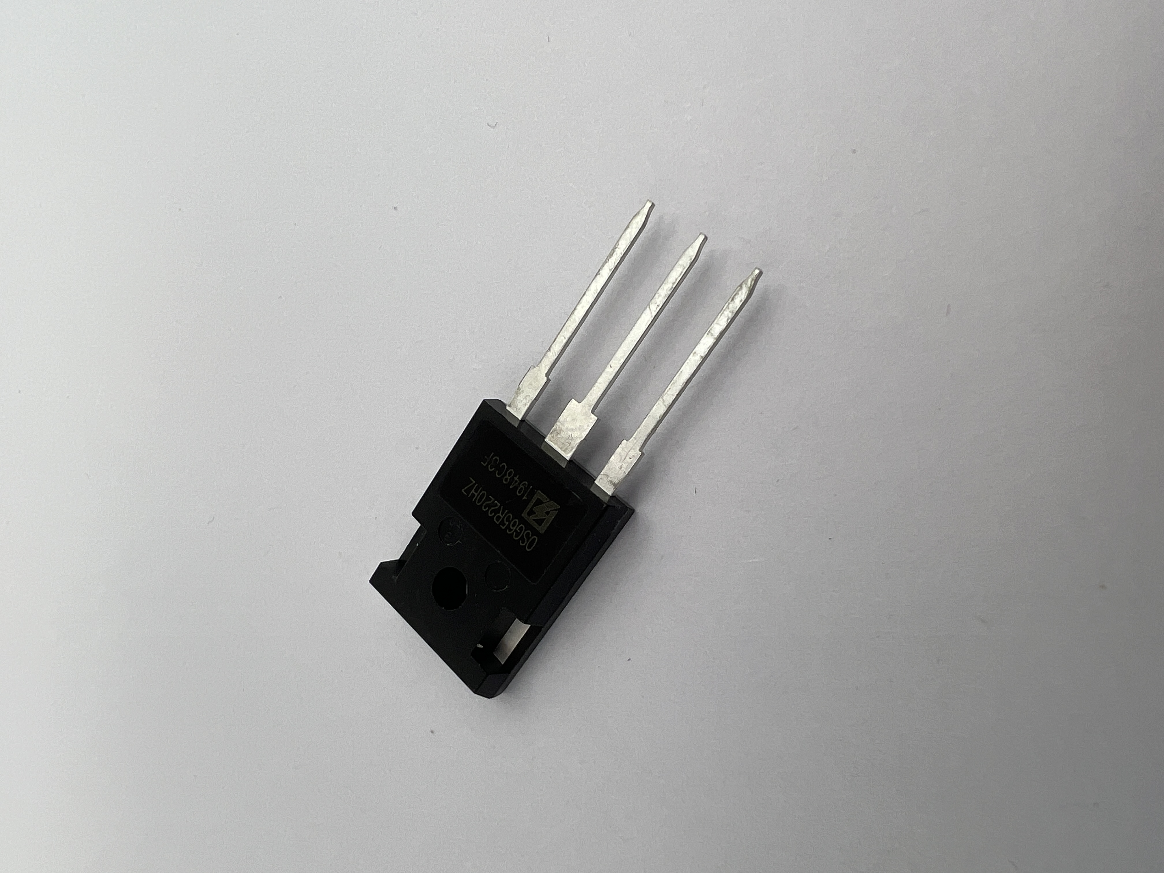 Транзистор OSG65R220HZF (TO-247)