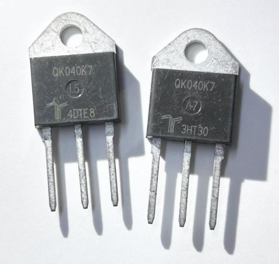 Симистр QK040K7 (TO-218AC)