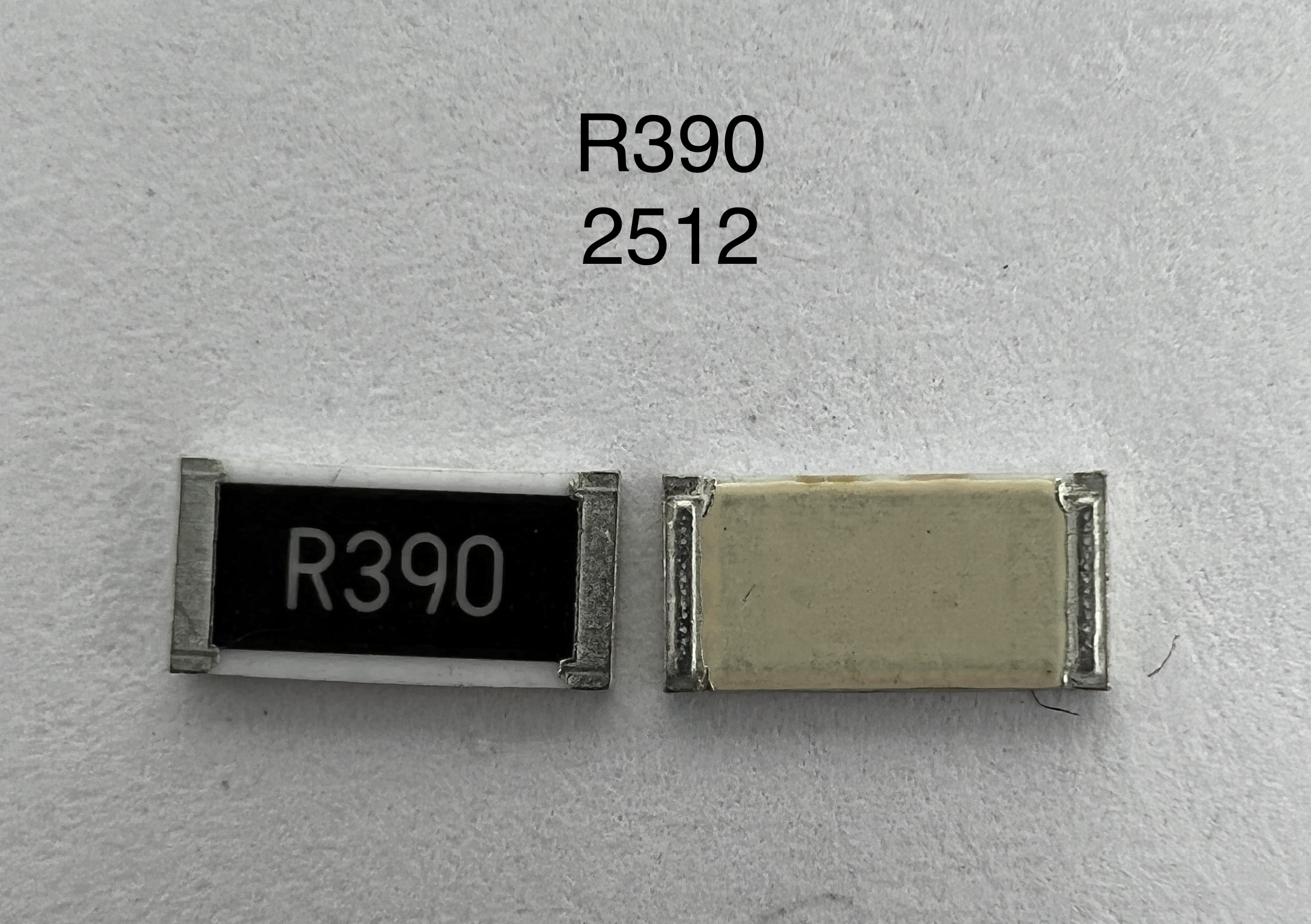 Резистор R390 SMD корпус 2512 (1 Watt)