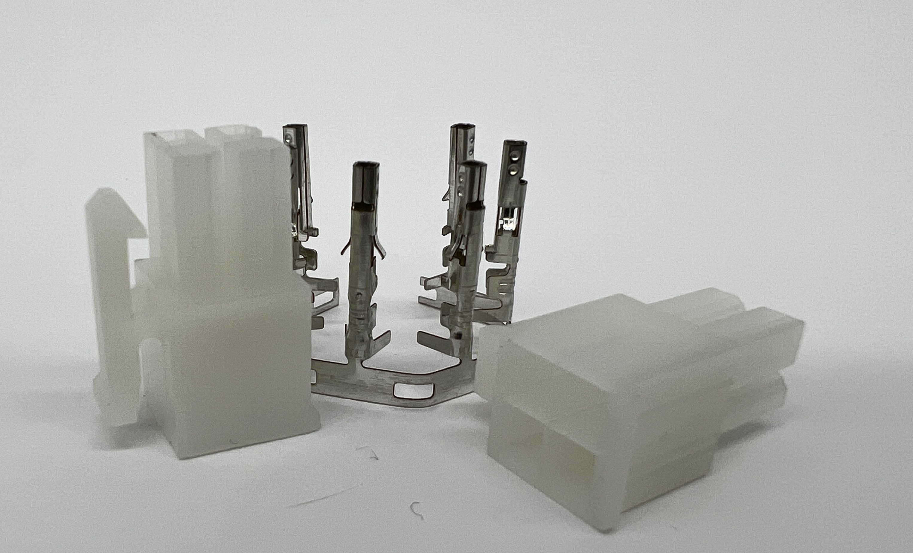 MF2x2F (DS1073-02-2x2-FCT6) Розетка на кабель 4,2мм 4 pin c контактами