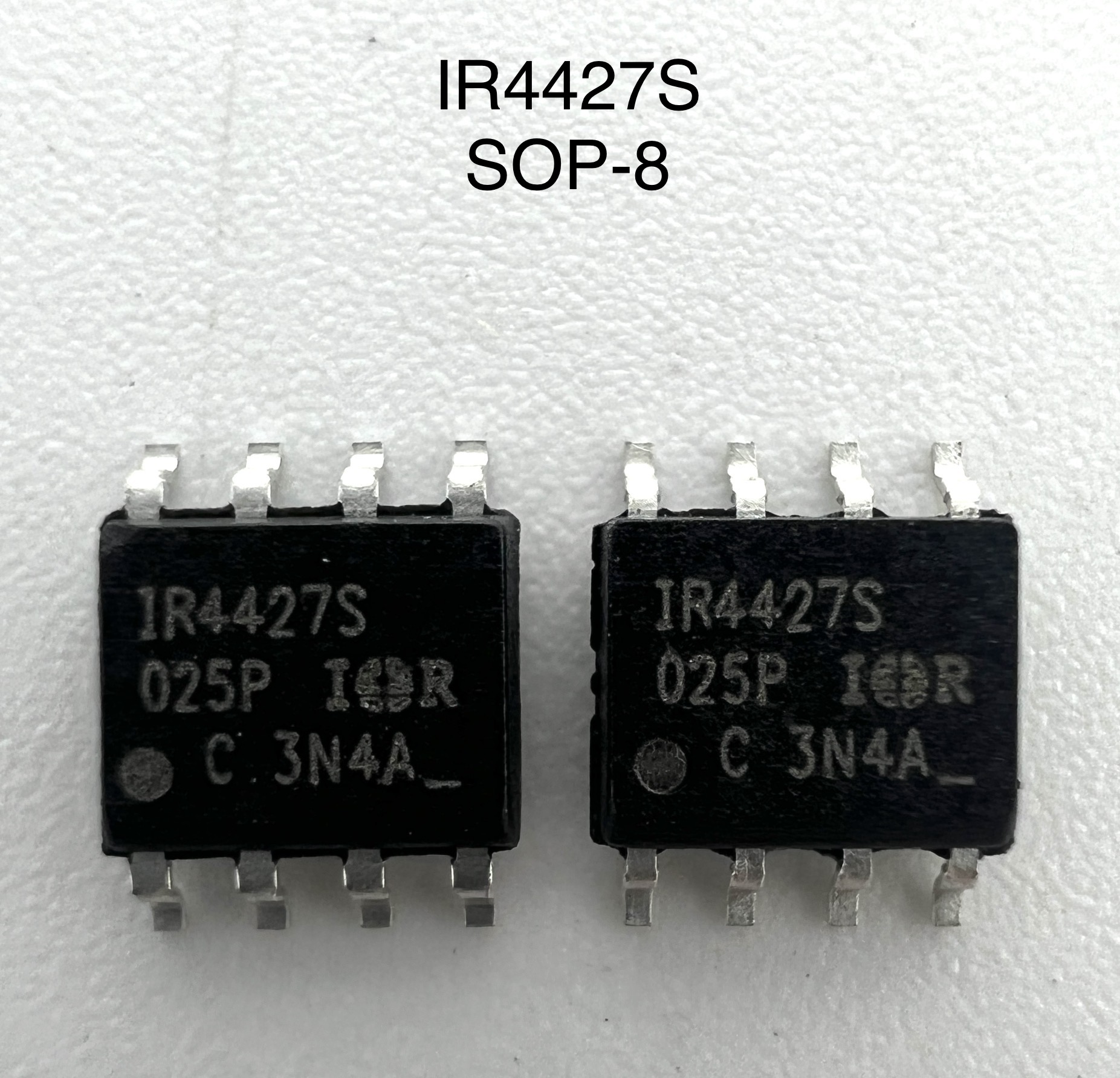 Микросхема MAX1293 (SOP-8)