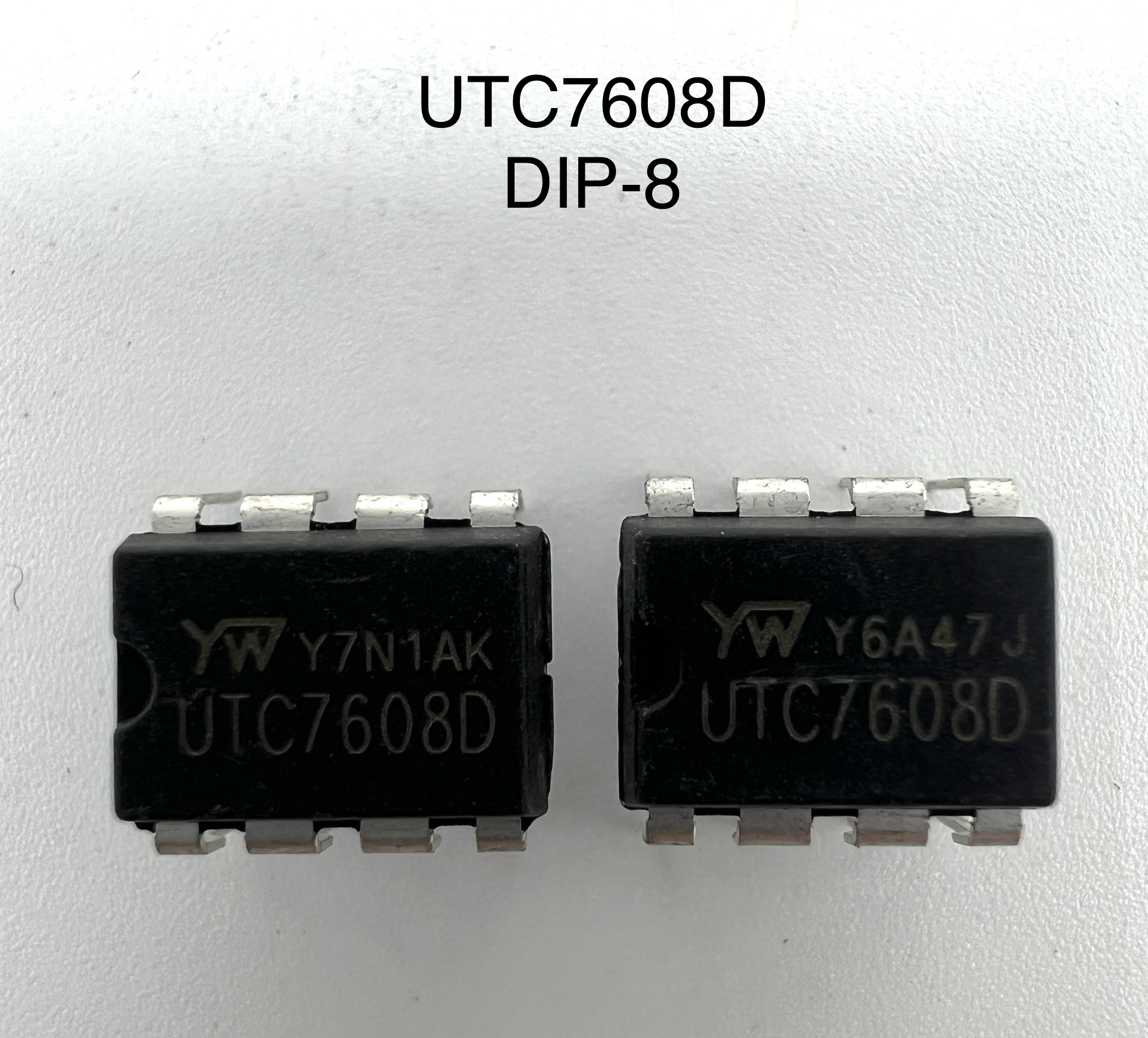 ШИМ-контроллер UTC7608D (DIP-8)