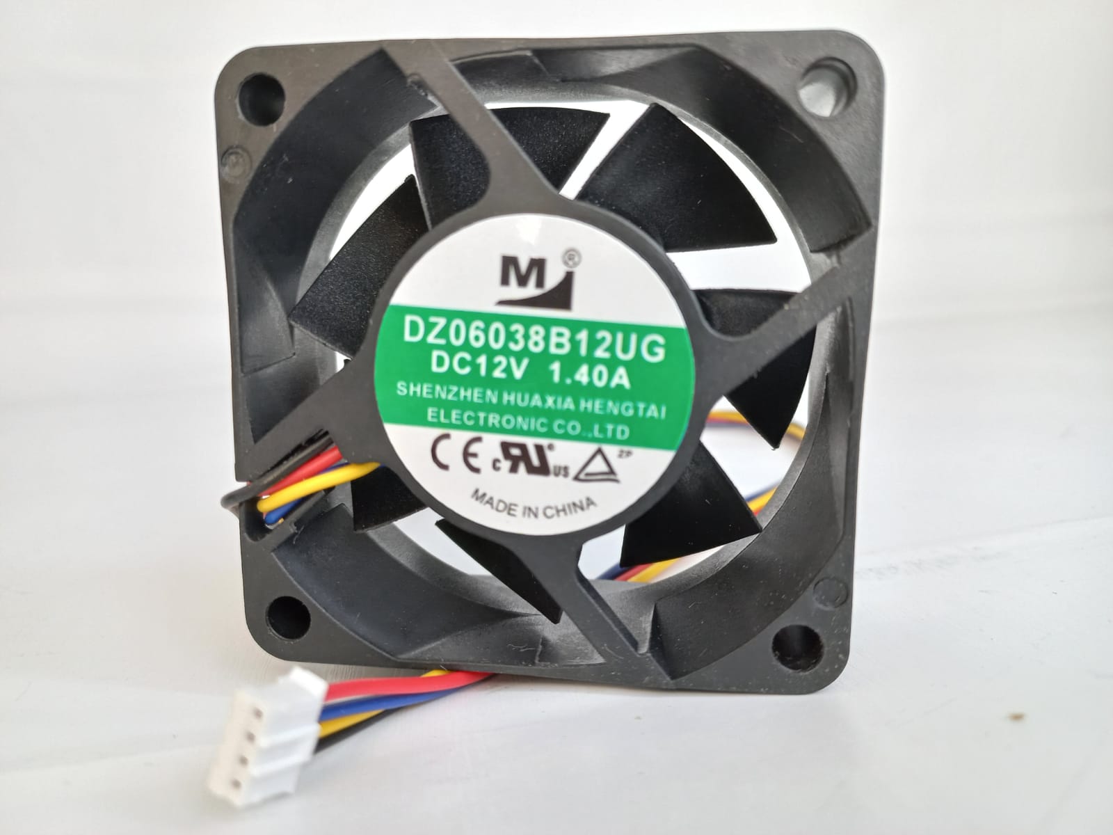 Кулер 60×60×25 мм, 4pin, DC12V, 1,4 А, model: DZ06038B12UG