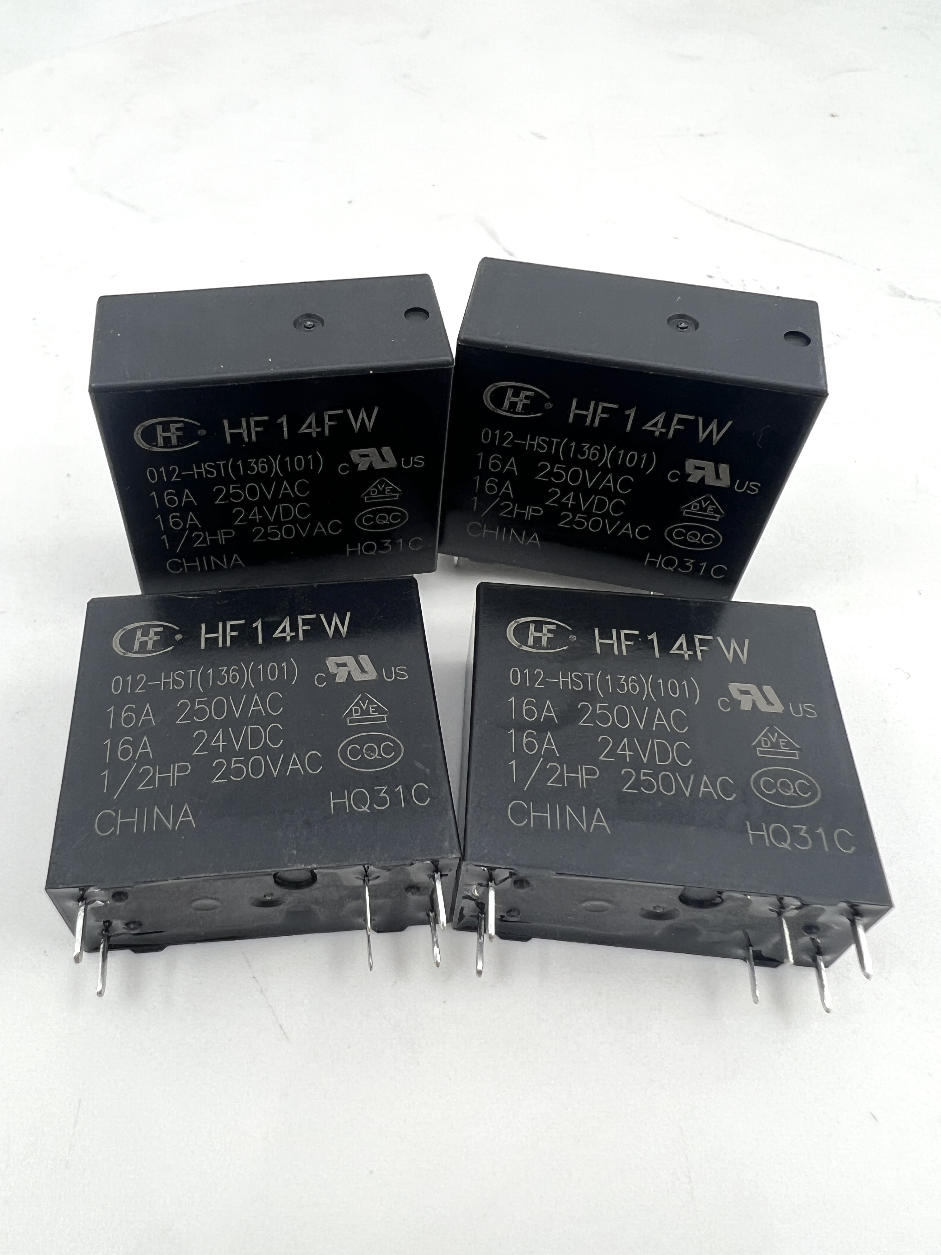 Реле HF14FW/012-HST