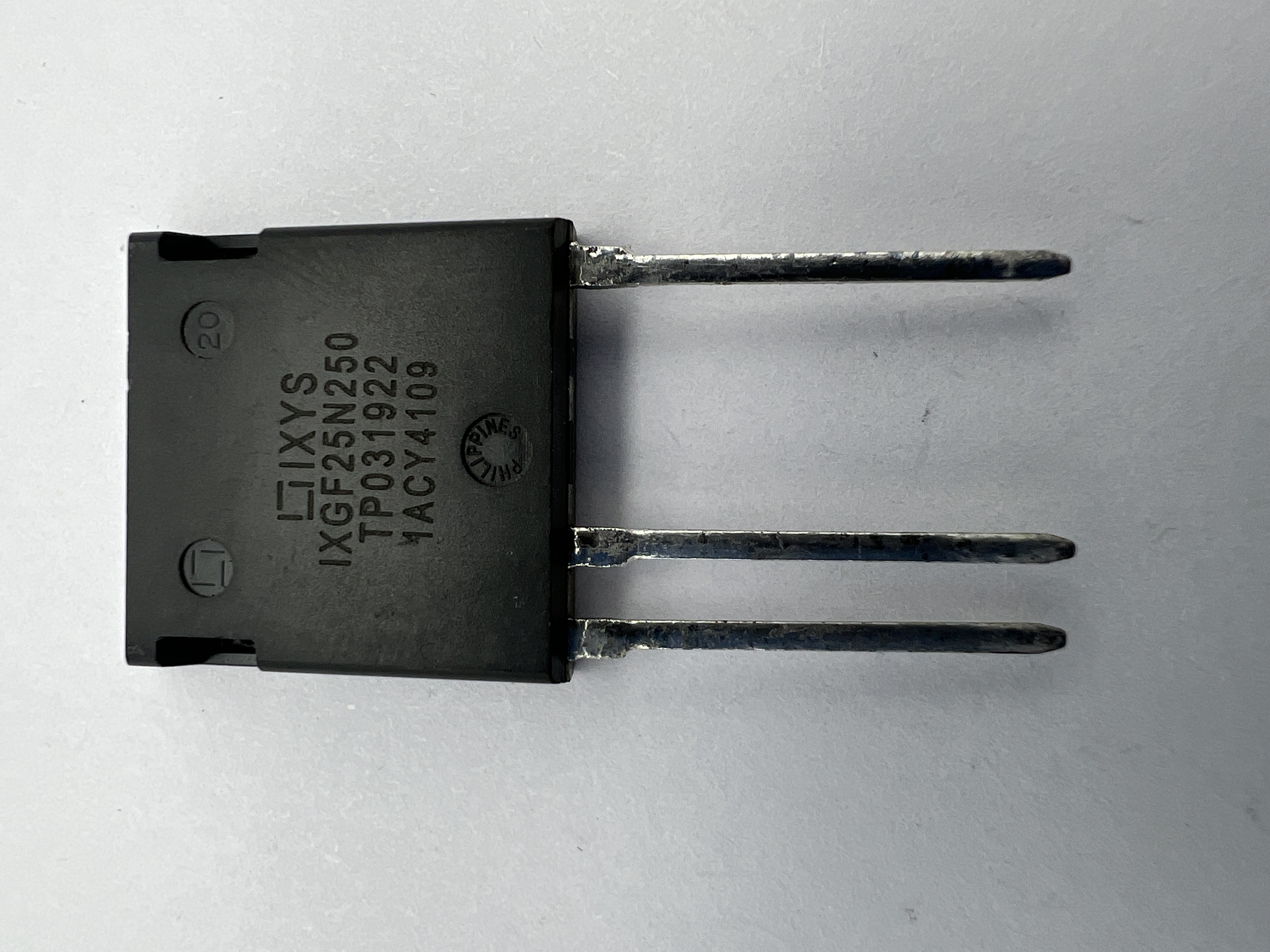 Транзистор IXGF25N250 (ISOPLUS i4-Pak)