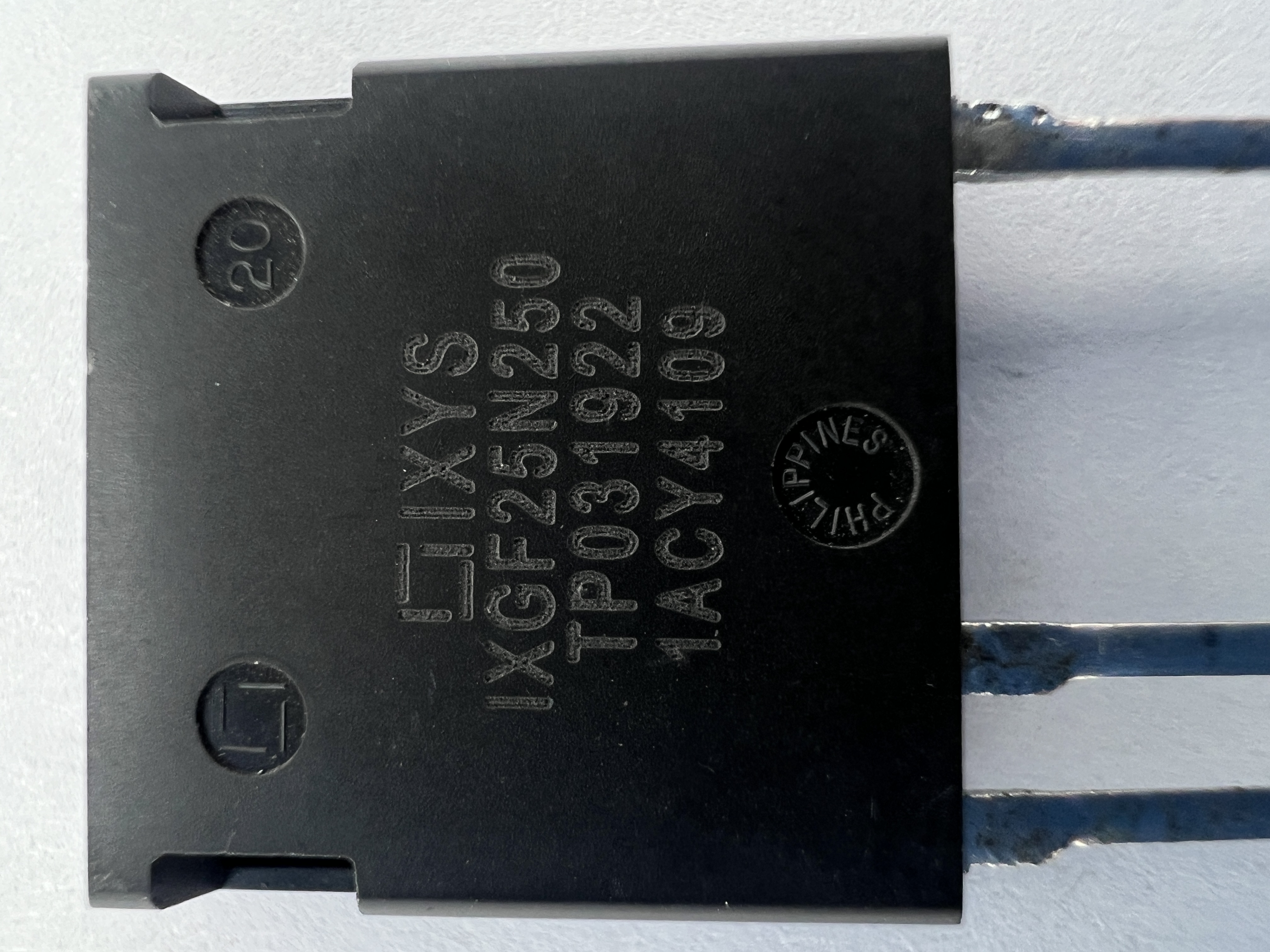 Транзистор IXGF25N250 (ISOPLUS i4-Pak)