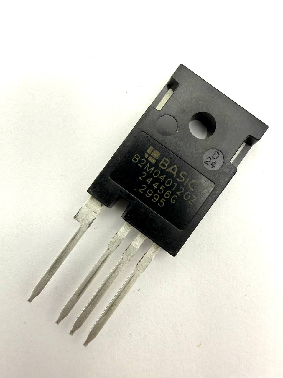 Транзистор B2M040120Z (PG-TO 247-4) 1200 В 73 А