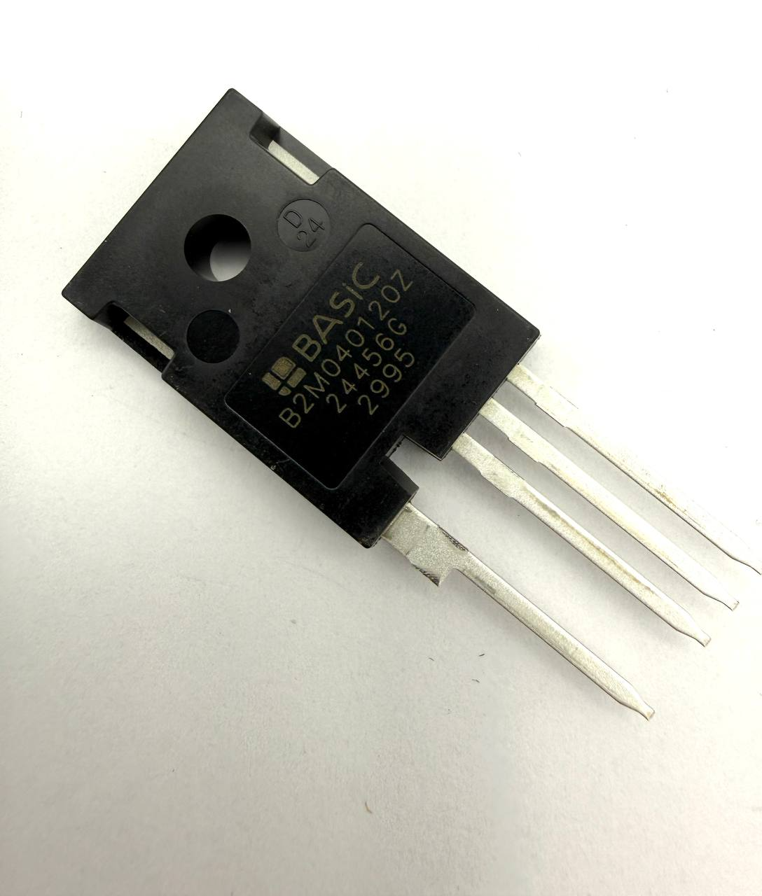 Транзистор B2M040120Z (PG-TO 247-4) 1200 В 73 А