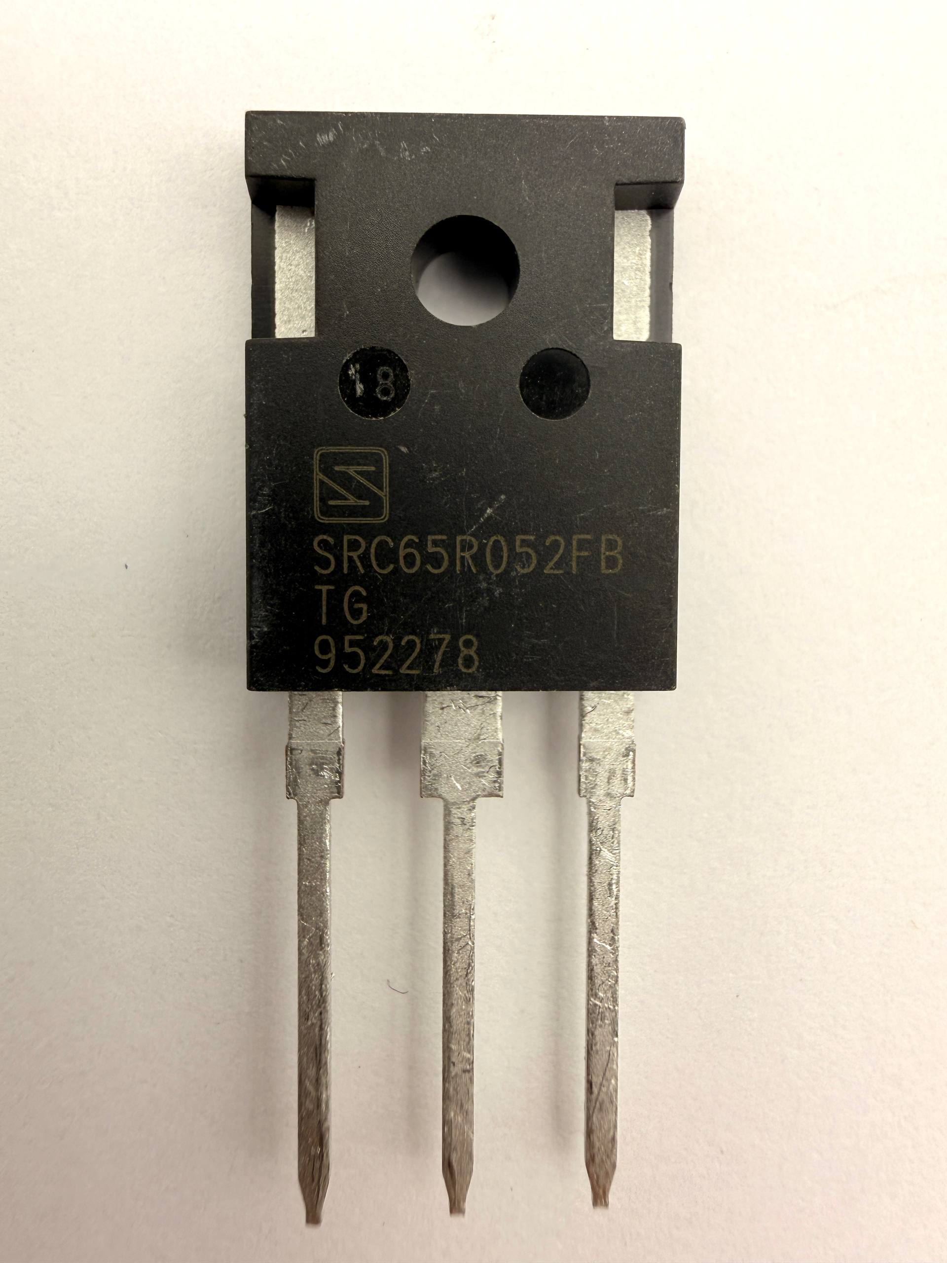 Транзистор SRC65R052FB (ТО-247), 650 В, 64.8 А