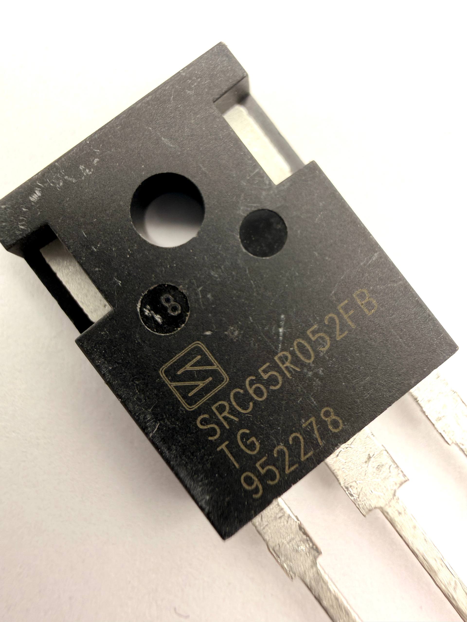 Транзистор SRC65R052FB (ТО-247), 650 В, 64.8 А