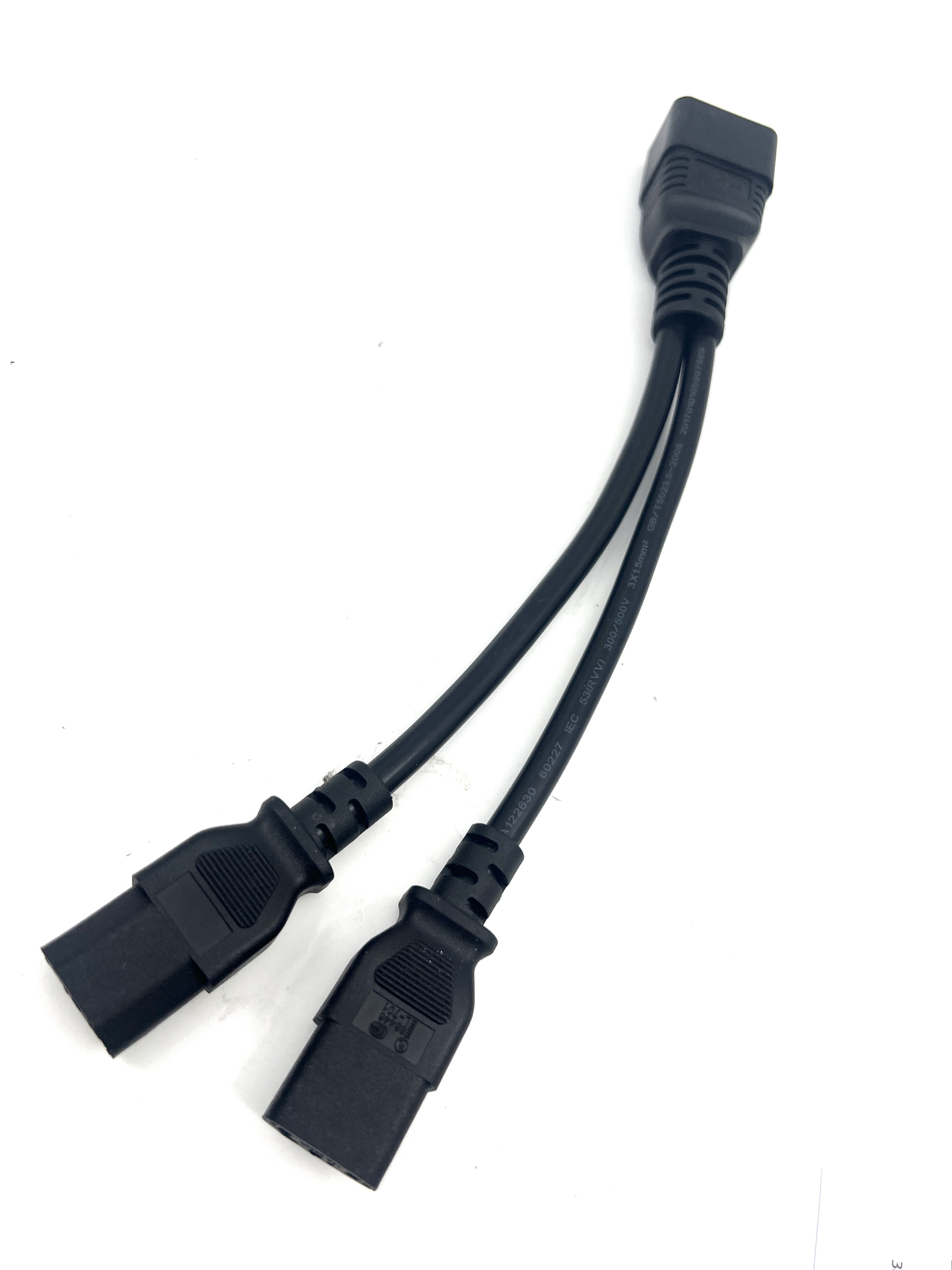 Шнур электрический C20+2C13_3*1,5_0,75 RAL9005