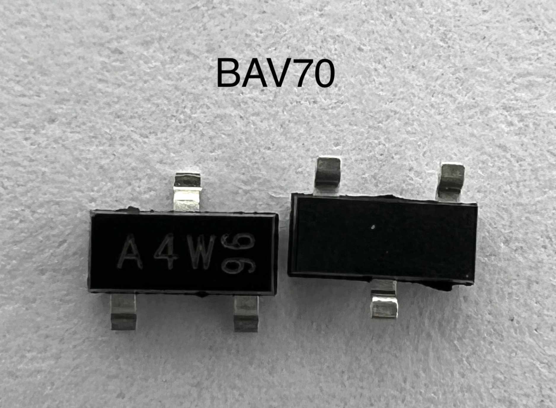 Диод BAV70 (SOT-23) A4