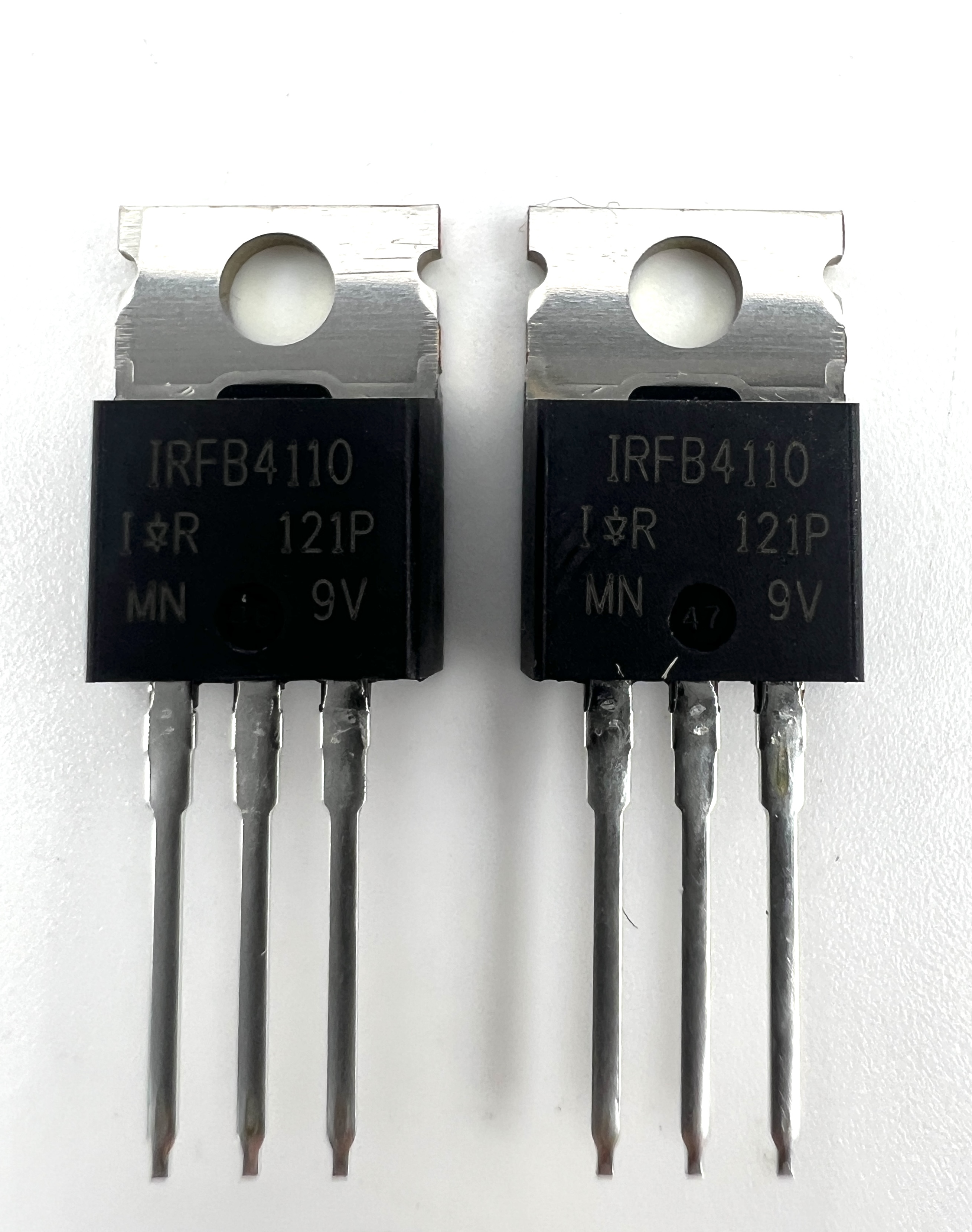 Транзистор IRFB4110PBF (TO-220)