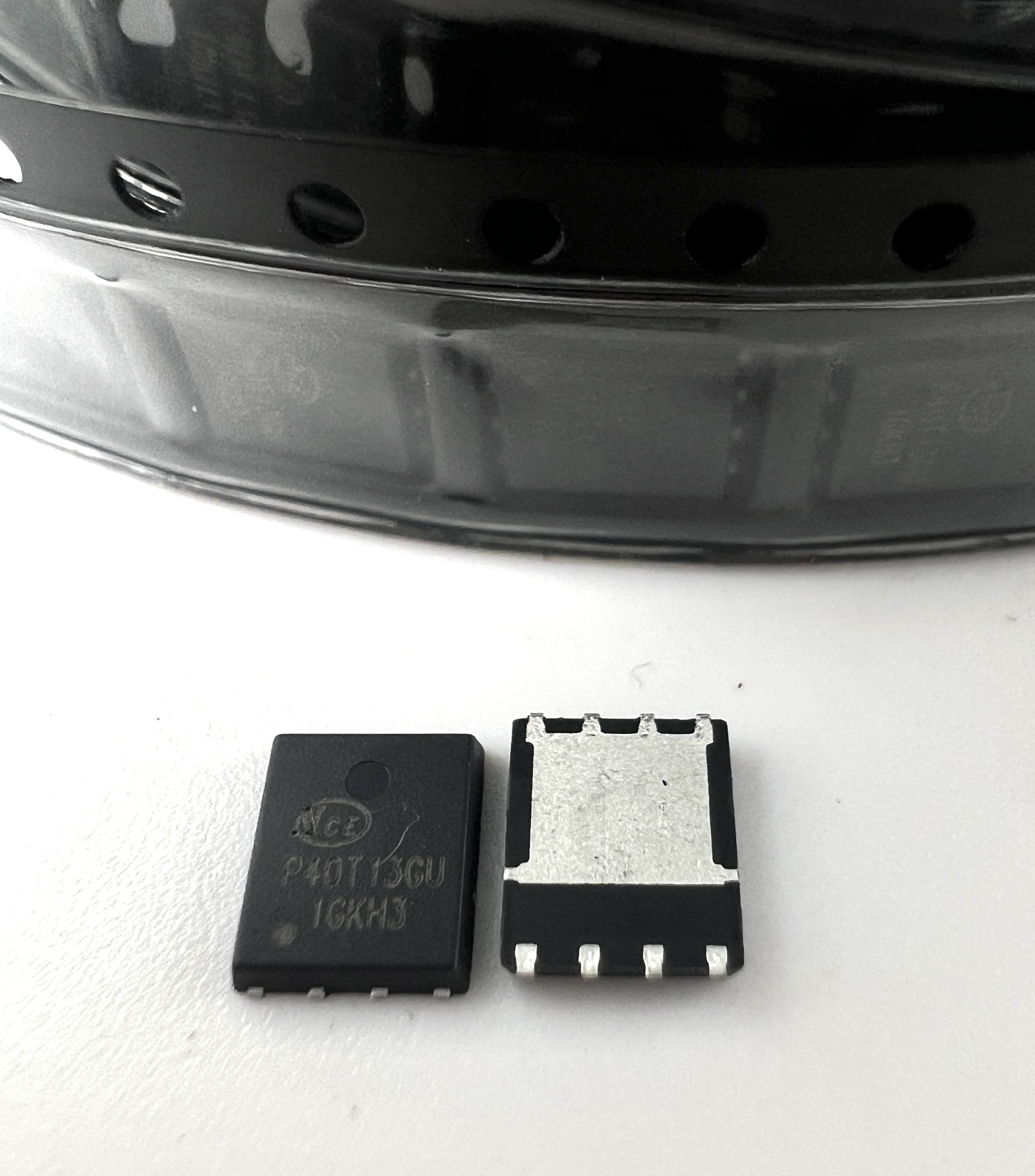 Транзистор NCEP40T13GU (DFN5х6), 40 В 130 А