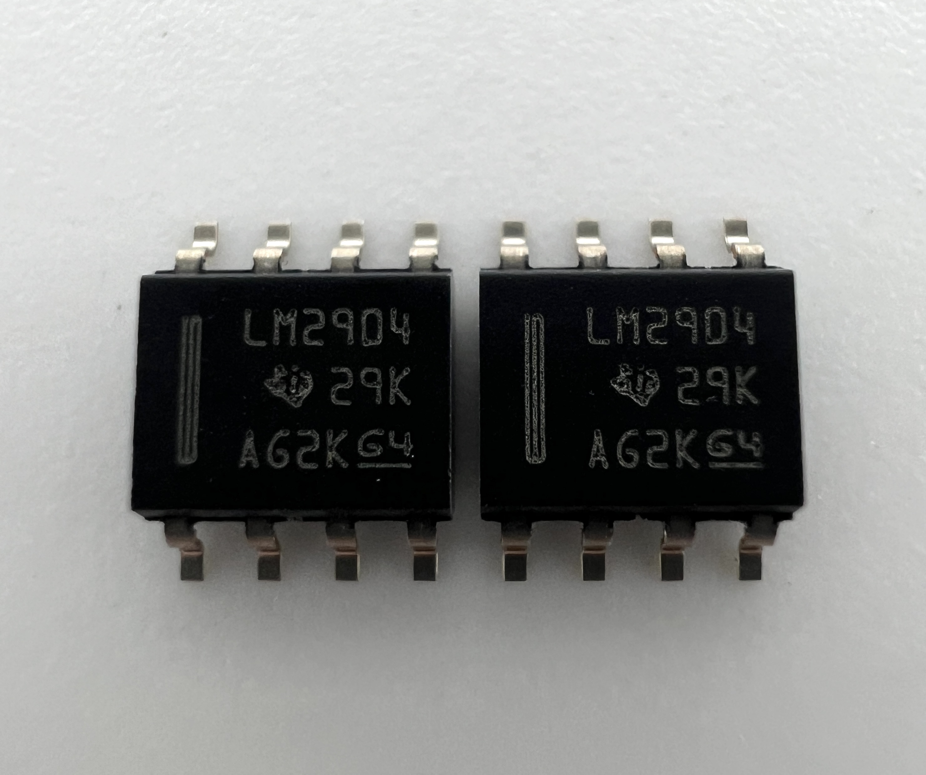 Микросхема LM2904DR (SOP-8)