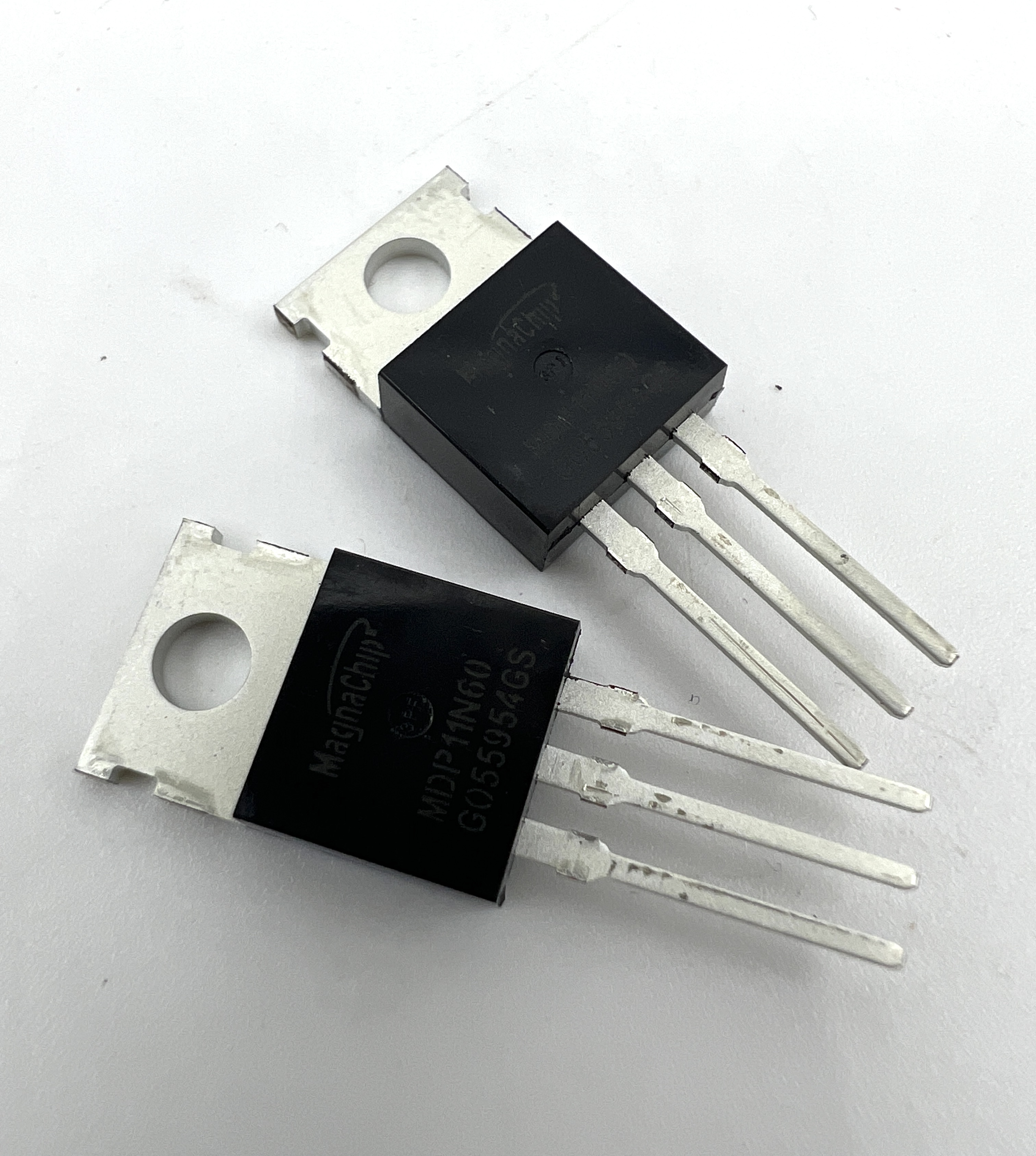 Транзистор MDP11N60TX (TO-220)