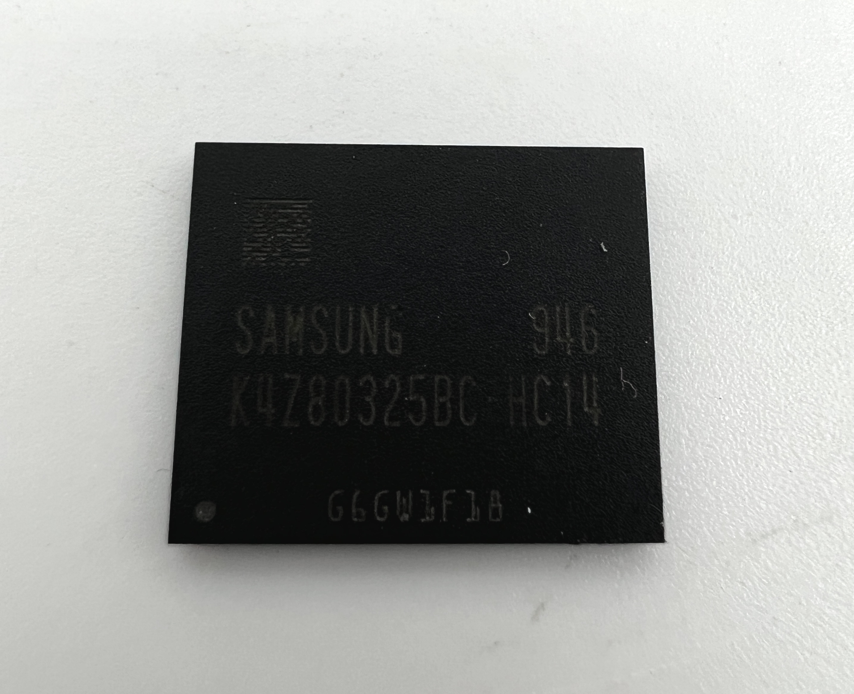 Микросхема K4Z80325BC-HC14 ref