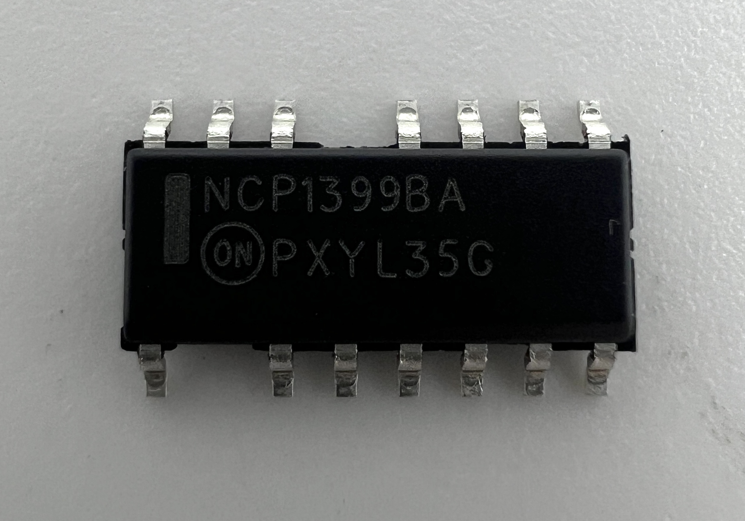 Микросхема NCP1399BA (SOIC-16)