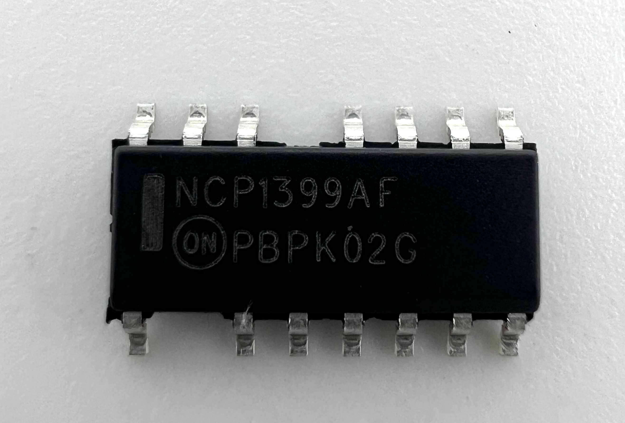 Микросхема NCP1399AF (SOIC-16)