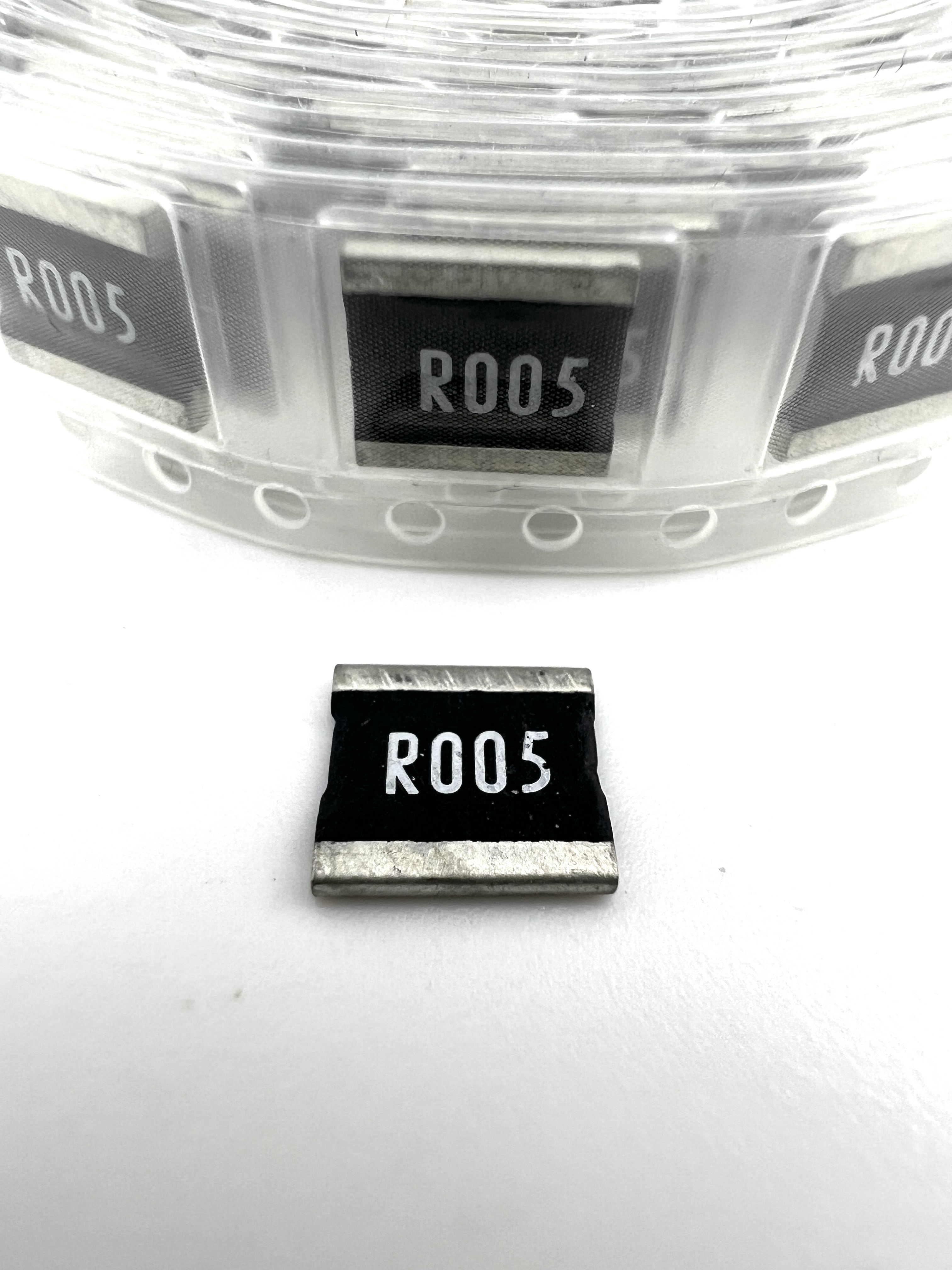 Резистор R005 SMD корпус 2728 (4 Watt)