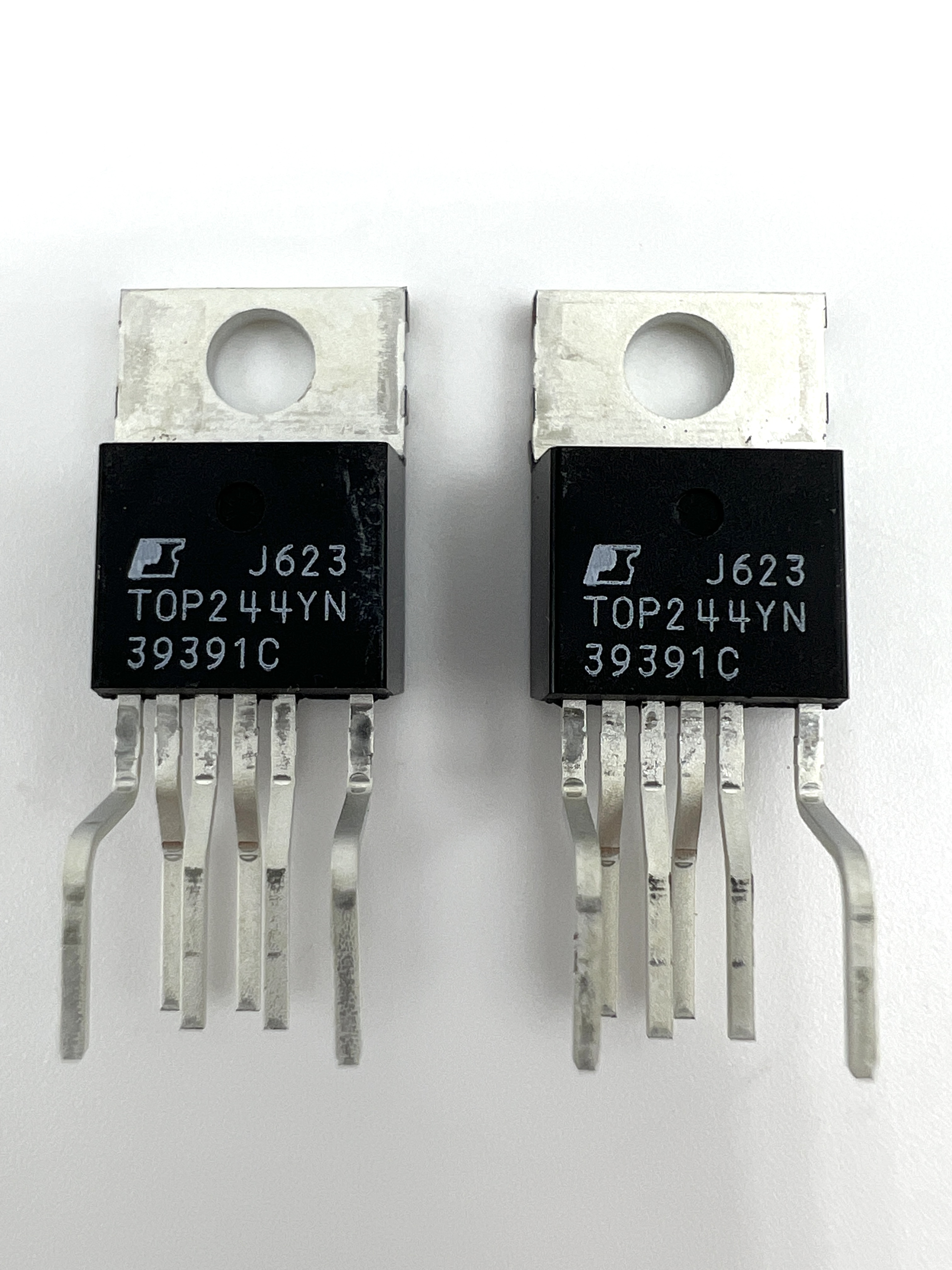 Микросхема TOP244YN (TO-220-7C)