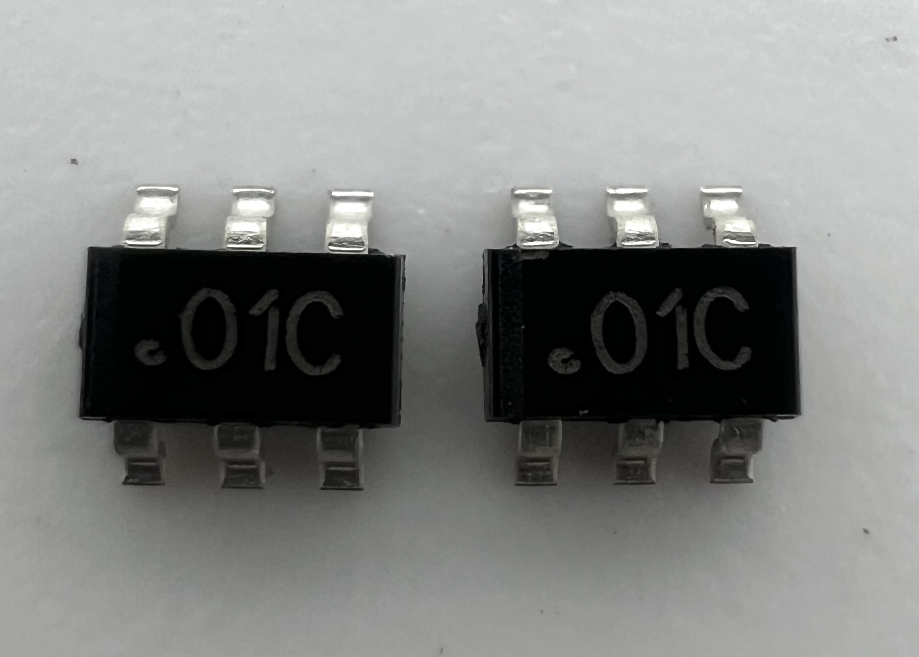 Транзистор NDC7001C (SOT-23) 01C