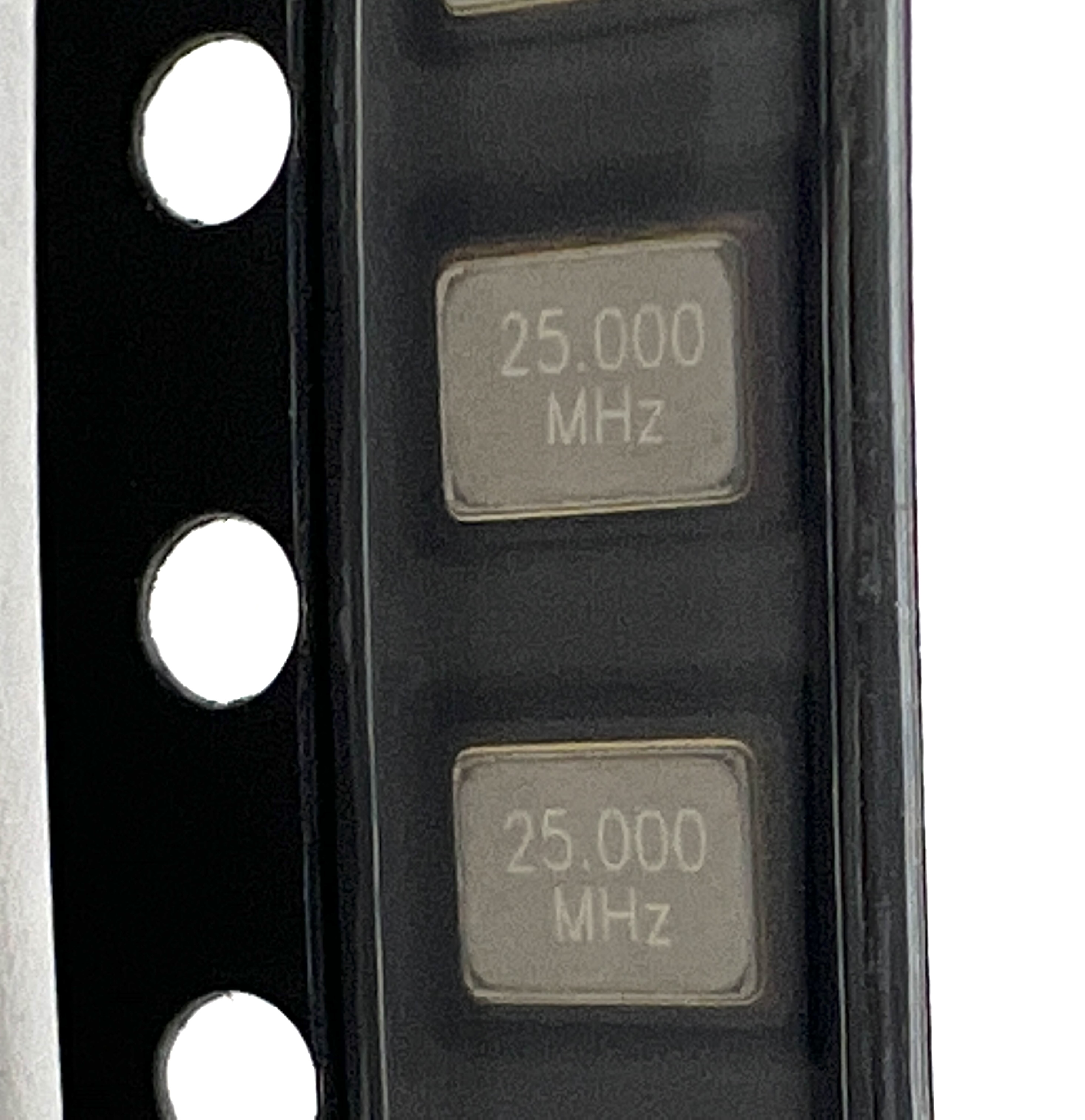 Кварцевый резонатор 25 МГц SMD03225C4 (пассивный)