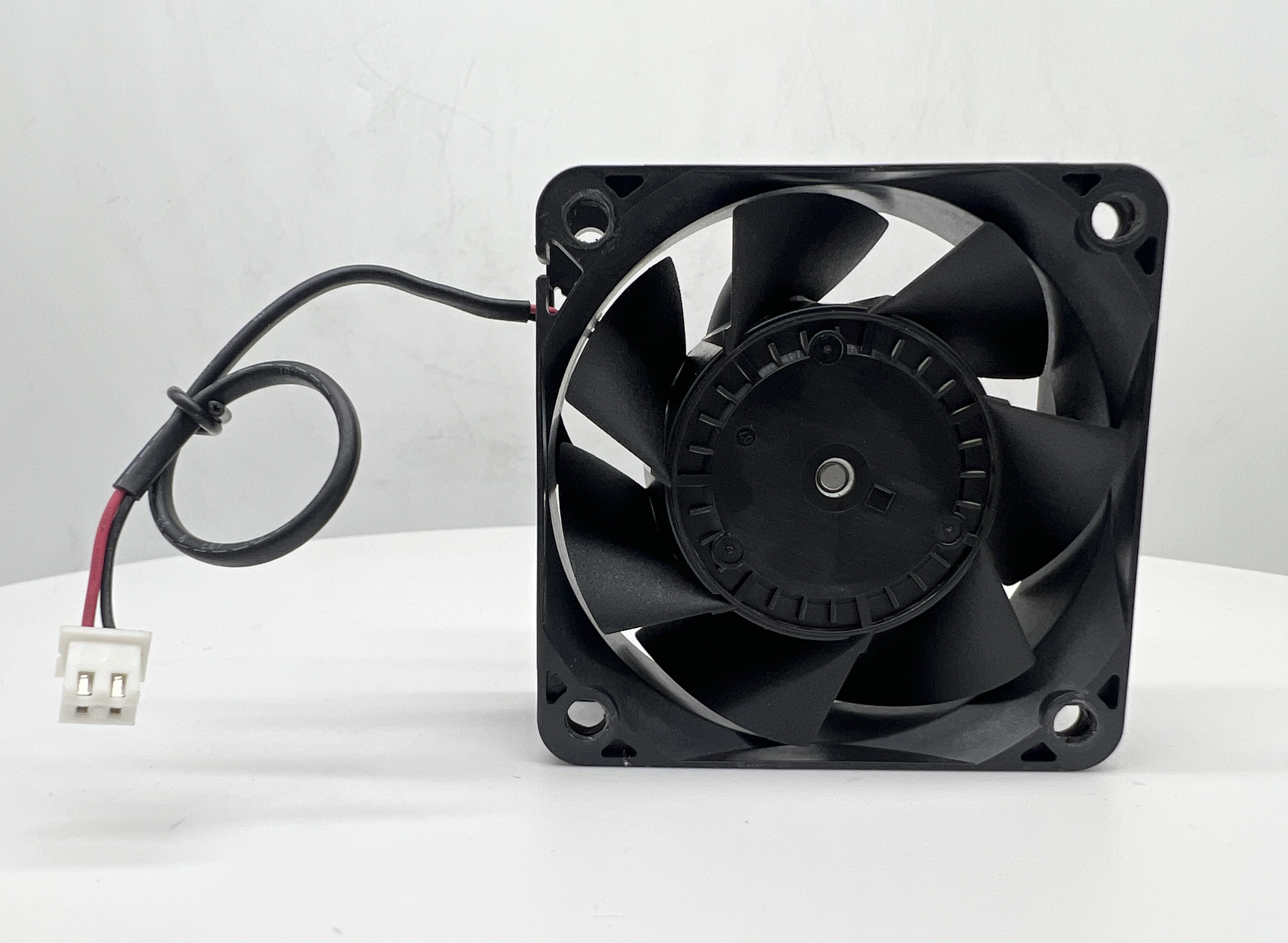Кулер 60×60×25 мм, Nidec UltraFlo, model: H60T12BGA7-07, 4pin, 12Vdc, 0,22 А Original