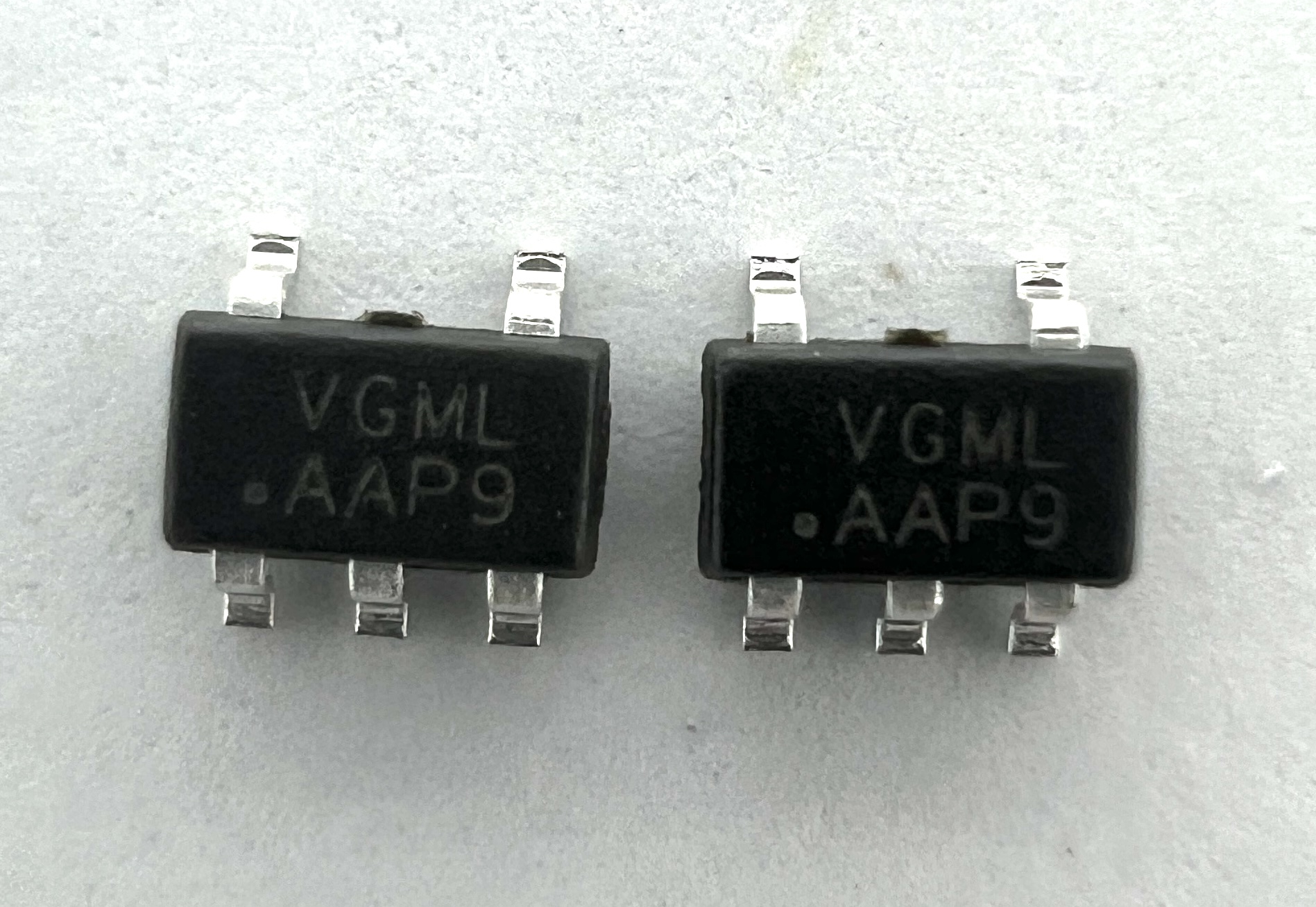 Cтабилизатор напряжения, AW37030D120STR (SOT23-5) VGML, LDO 1.2 В
