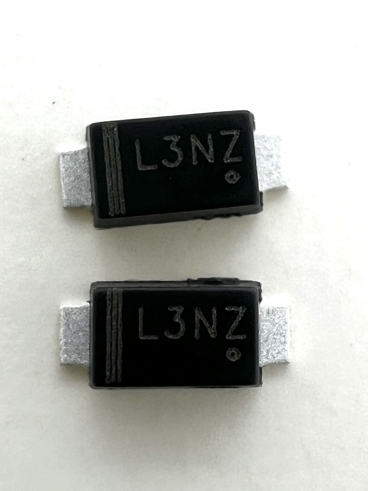 Диод MBR230LSFT1G (SOD-123) L3N