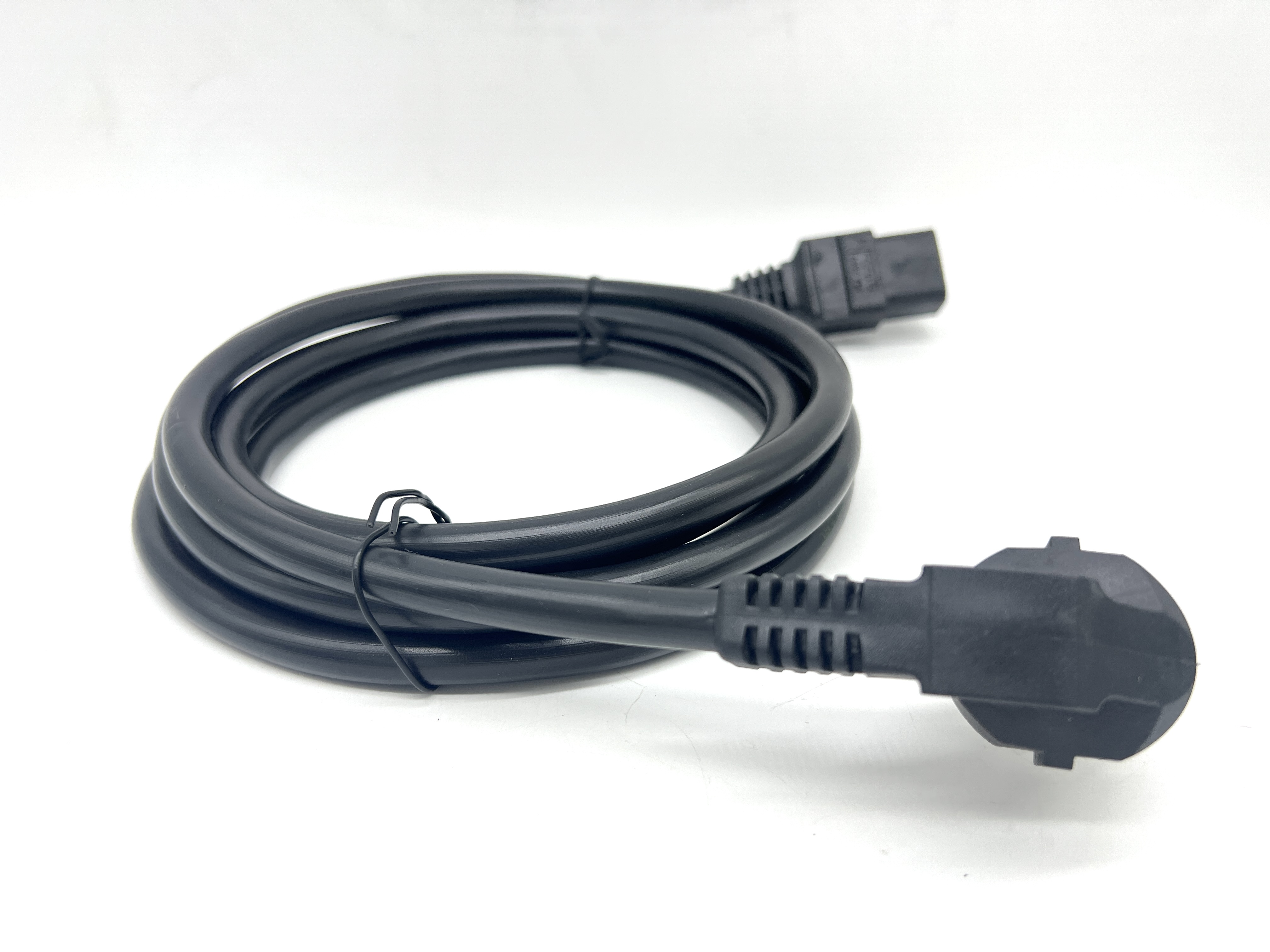 Кабель питания C19, S22, 3х2,5, 16А, 1,0м ГОСТ
