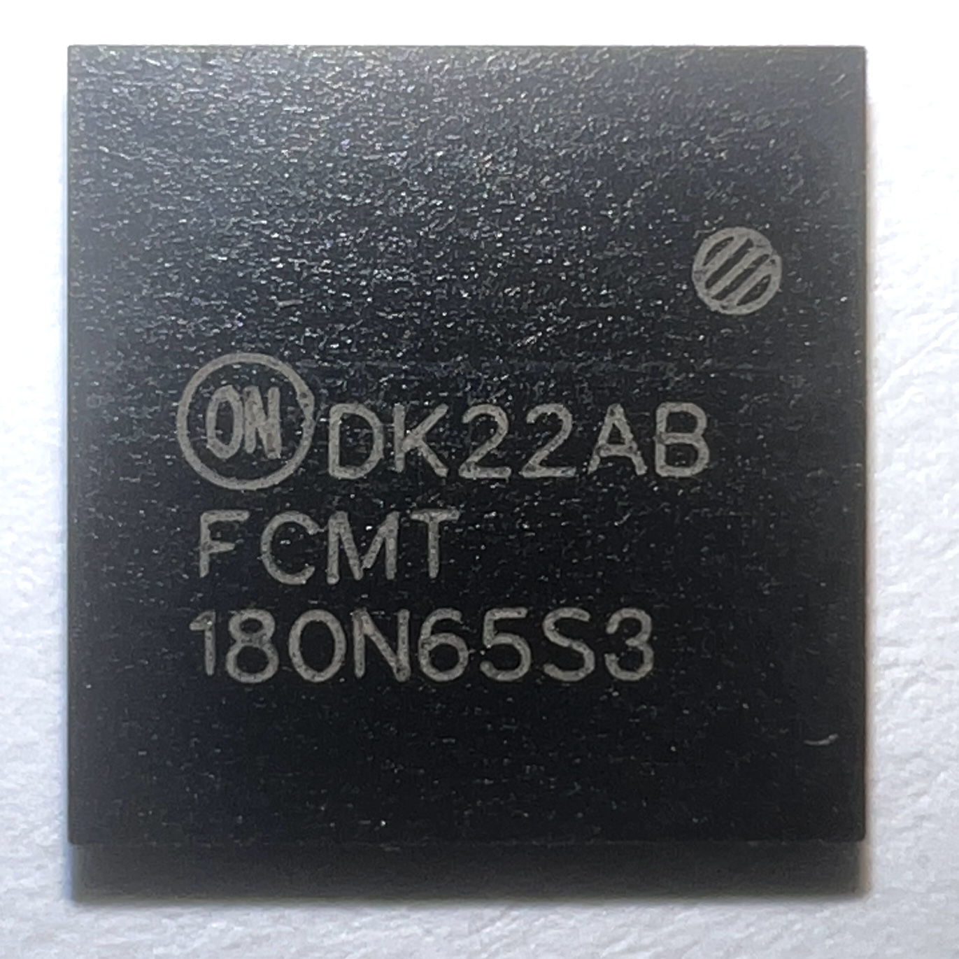 Транзистор FCMT180N65S3 (PQFN4 8x8 2P)