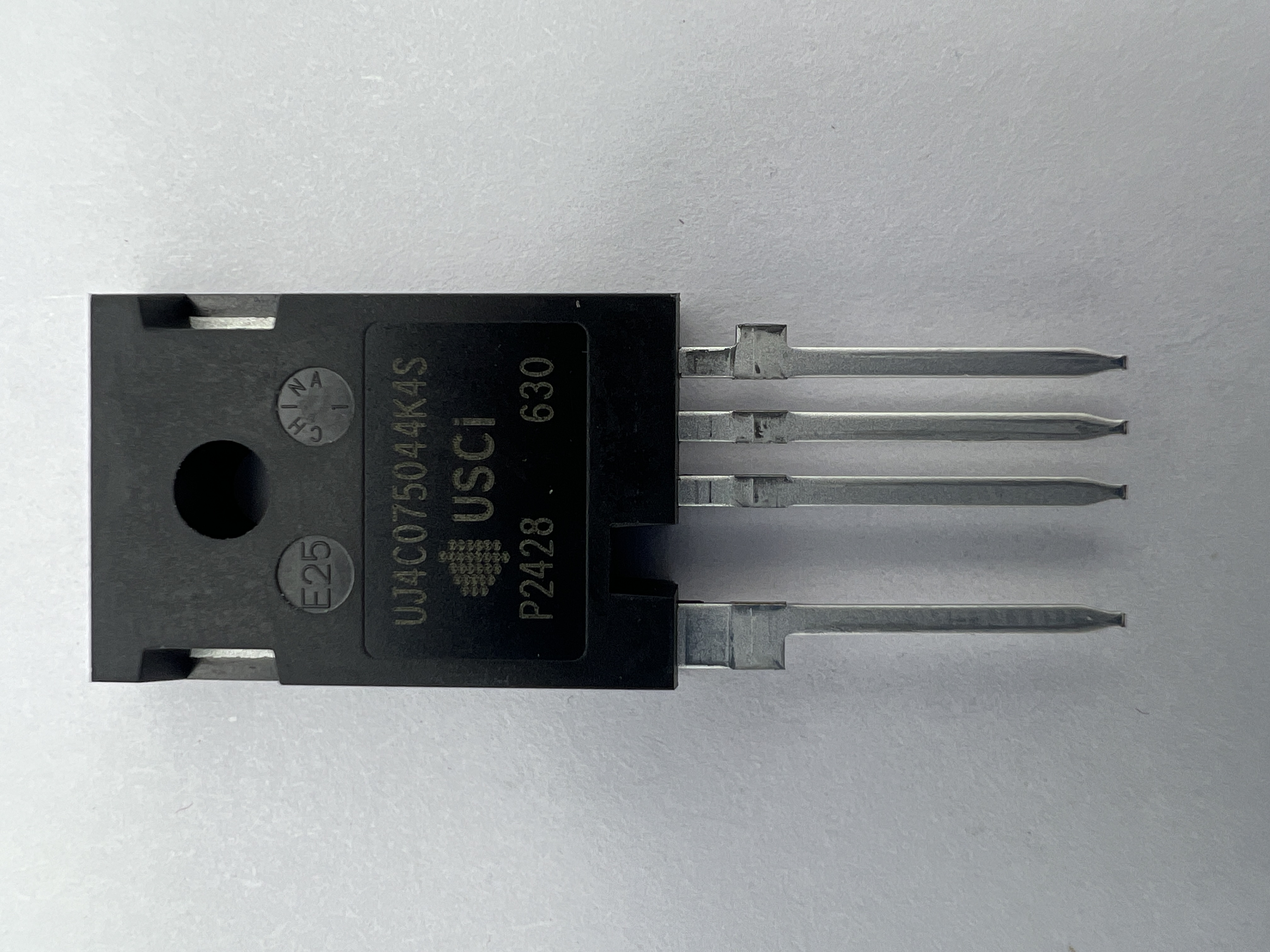 Транзистор UJ4C075044K4S (PG-TO 247-4) 750 В, 37.4 А