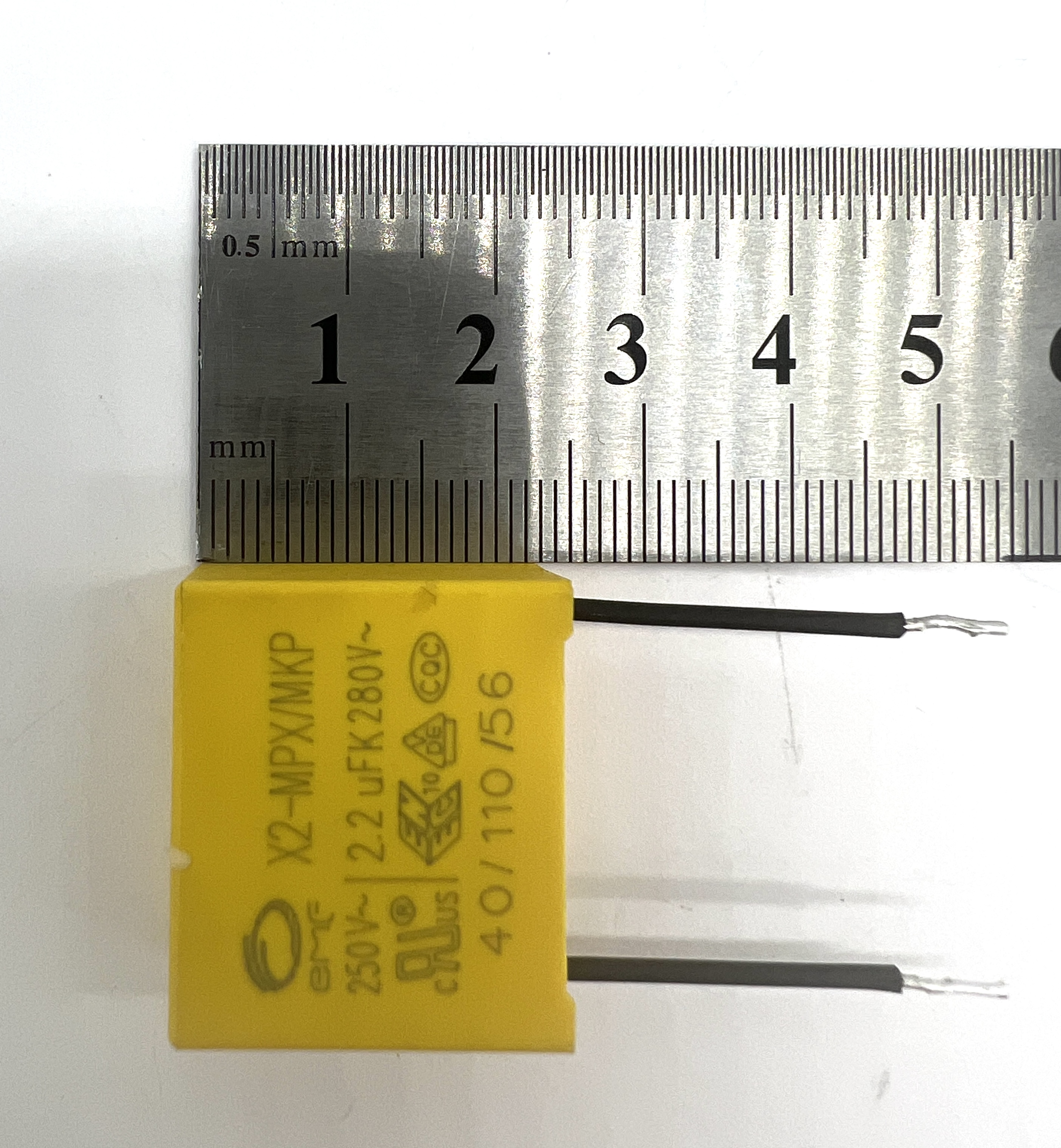 Конденсатор MKP 2.2uF K 310VAC