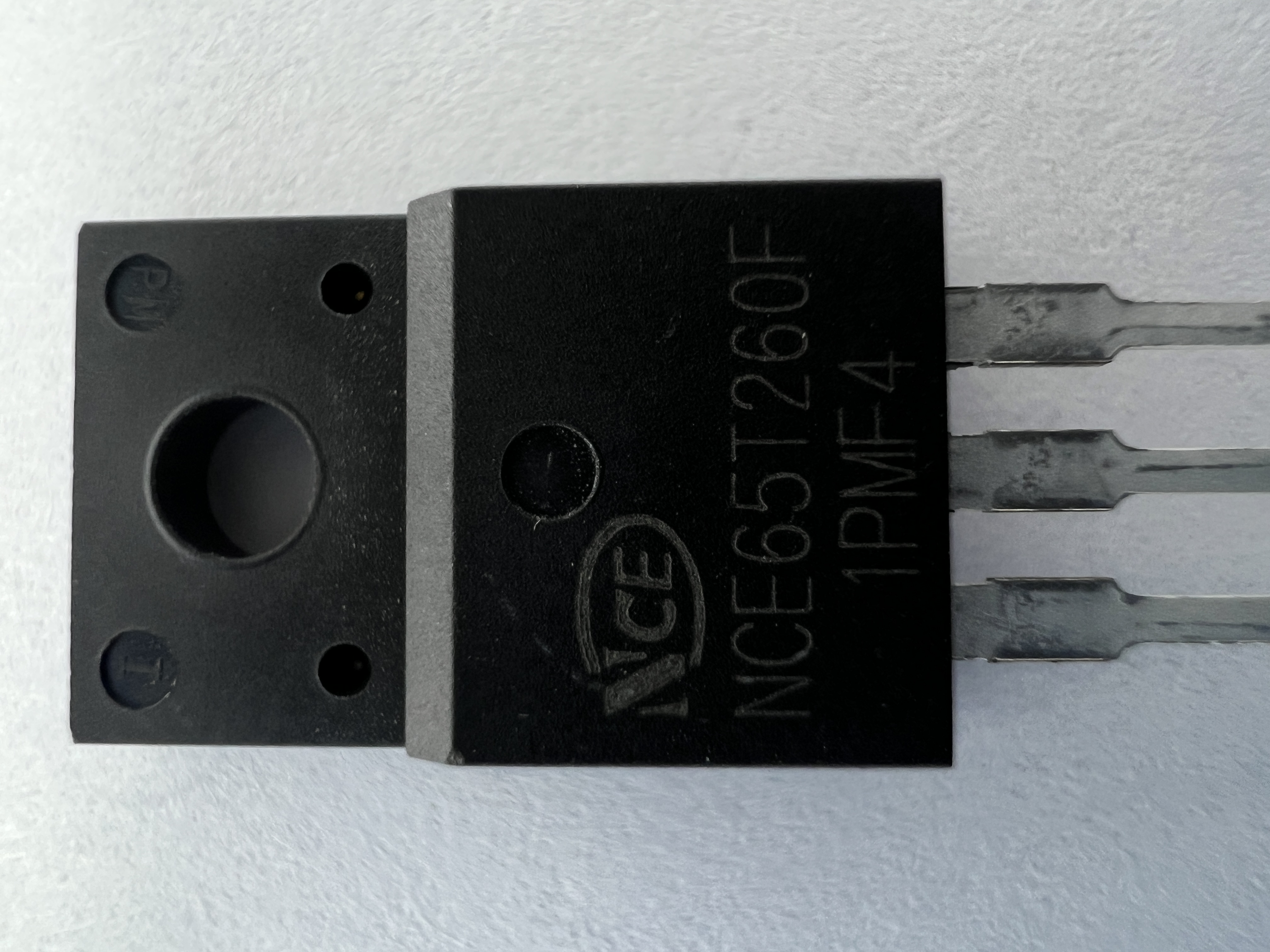 Транзистор NCE65T260F (TO-220F)
