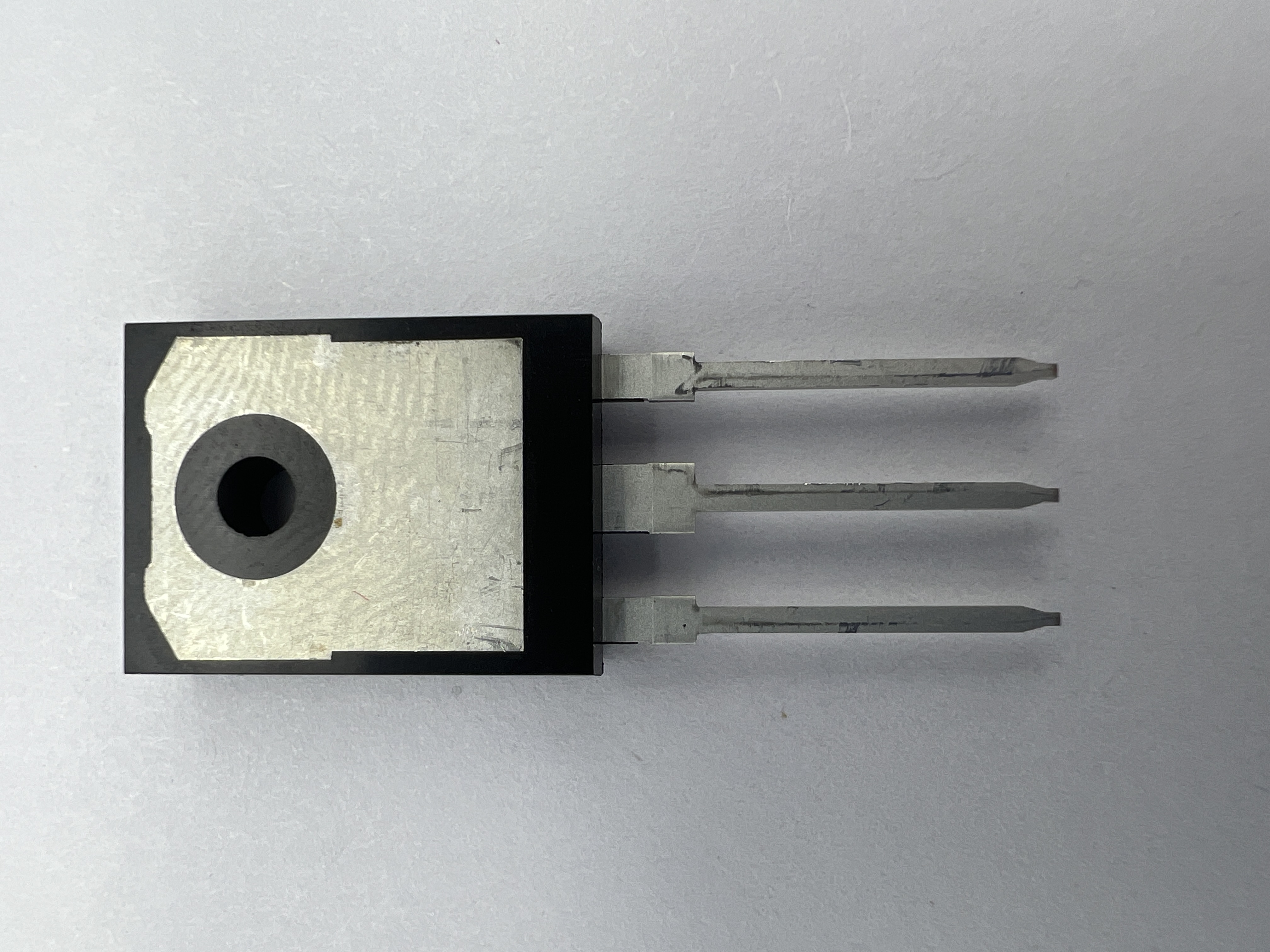 Транзистор HRM65R039FW (TO-247) 650 В, 120 А