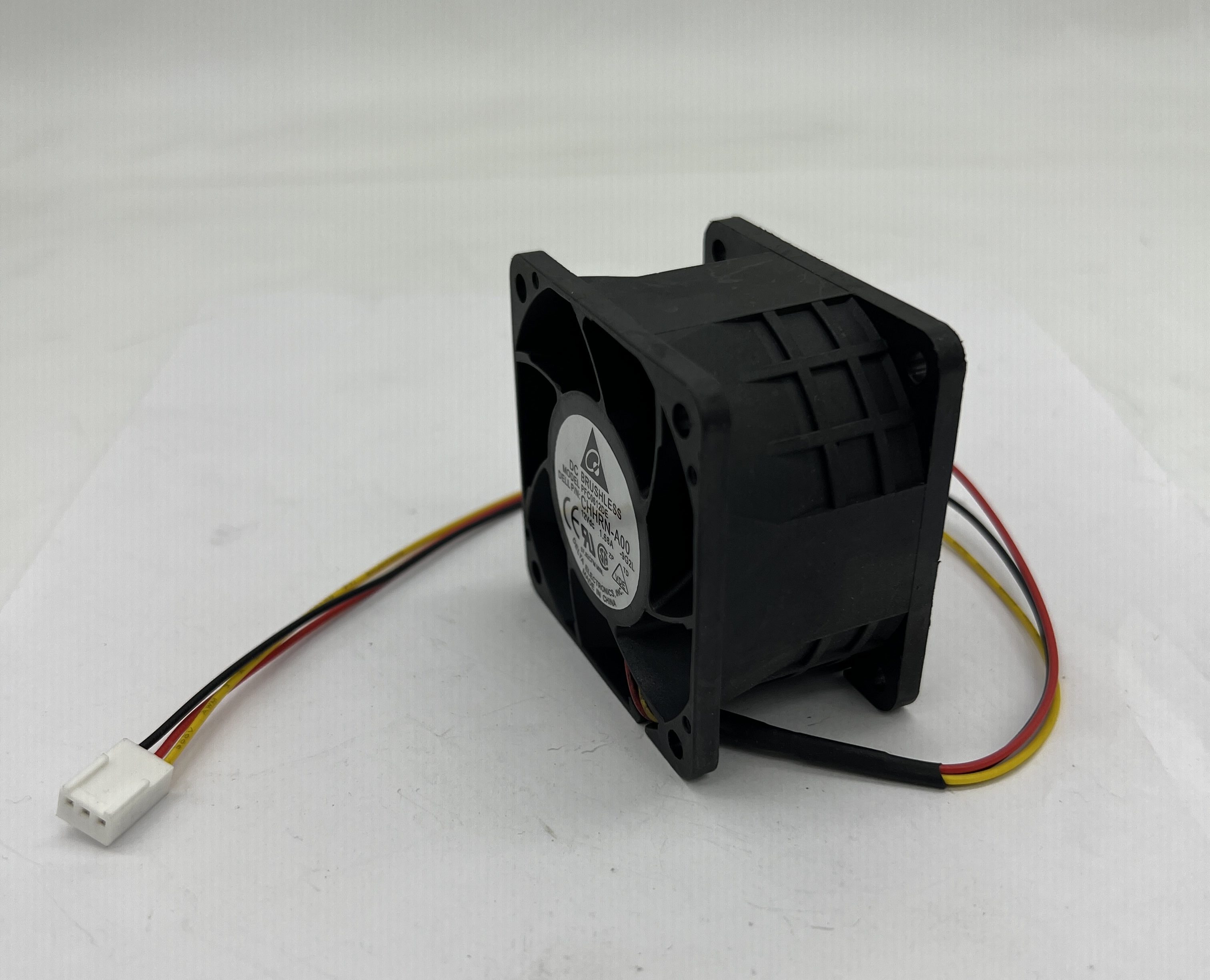 Кулер 60×60×38 мм, DC: Brushless, model: PFC0612DE, 3pin, Dell p/n 304KC-A00, 12Vdc, 1,68Ak