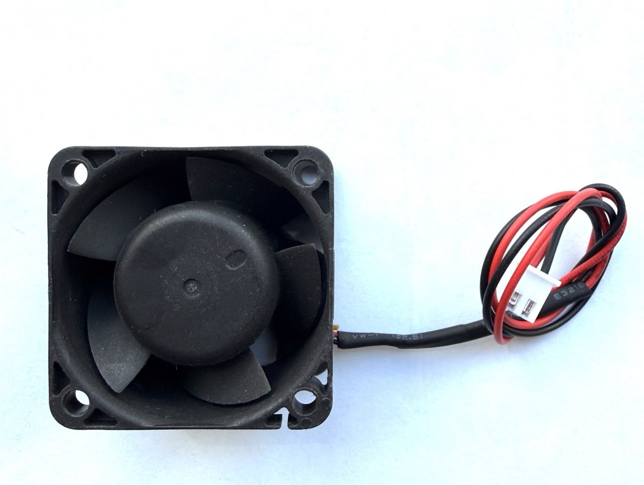 Кулер 40×40×28 мм, 12 В, 0,49 А, 2 pin PIA040H12N