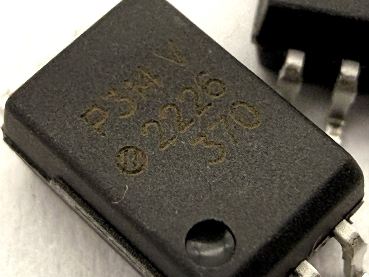 Оптопара ACPL-P314 (SO-6) ACPL-W314