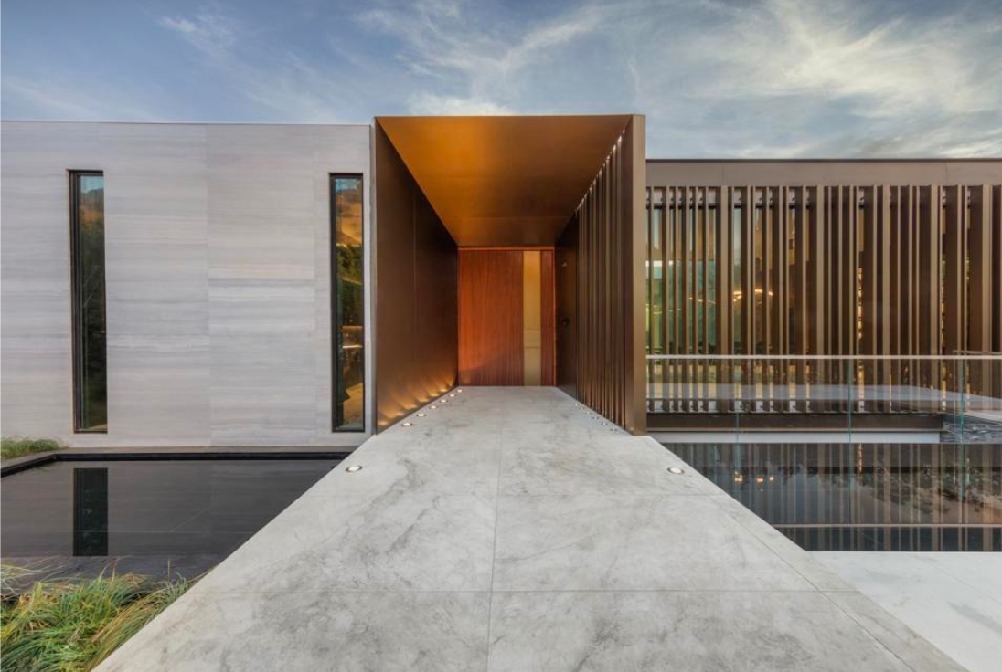 Christie’s создал подразделение для продажи недвижимости за криптовалюту