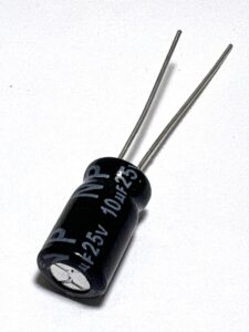 Конденсатор10mF x 25V 85NKR NP 5×12 Jamicon неполярный