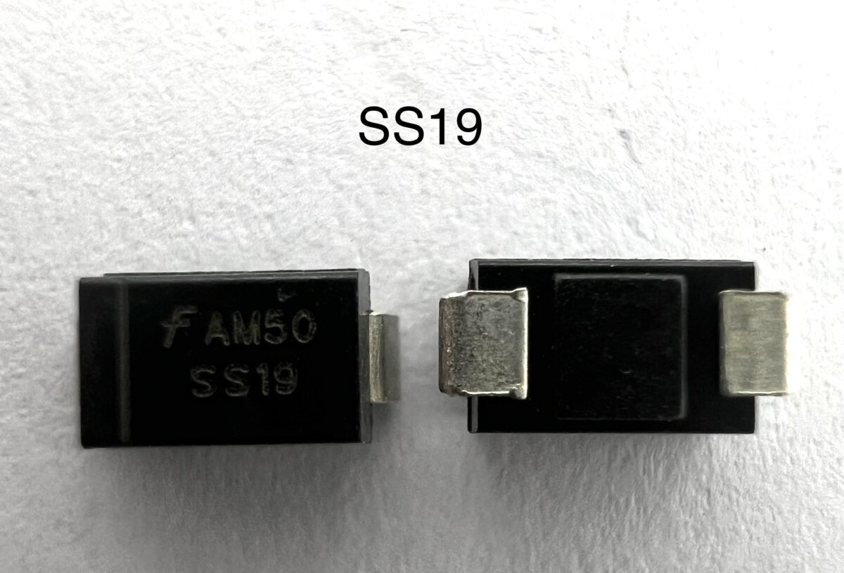 Диод SS19 (SK19) (1A 90V) SMA