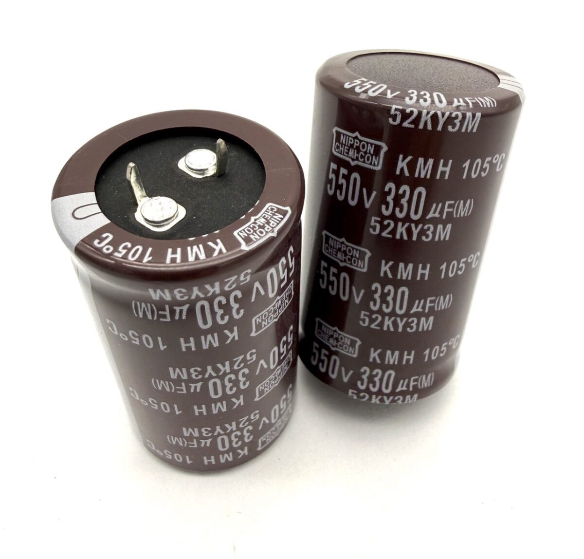 Конденсатор 550V, 330Mf 30х50
