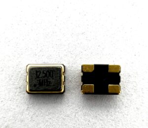 Кварцевый резонатор 12,5 МГц SMD03225C4