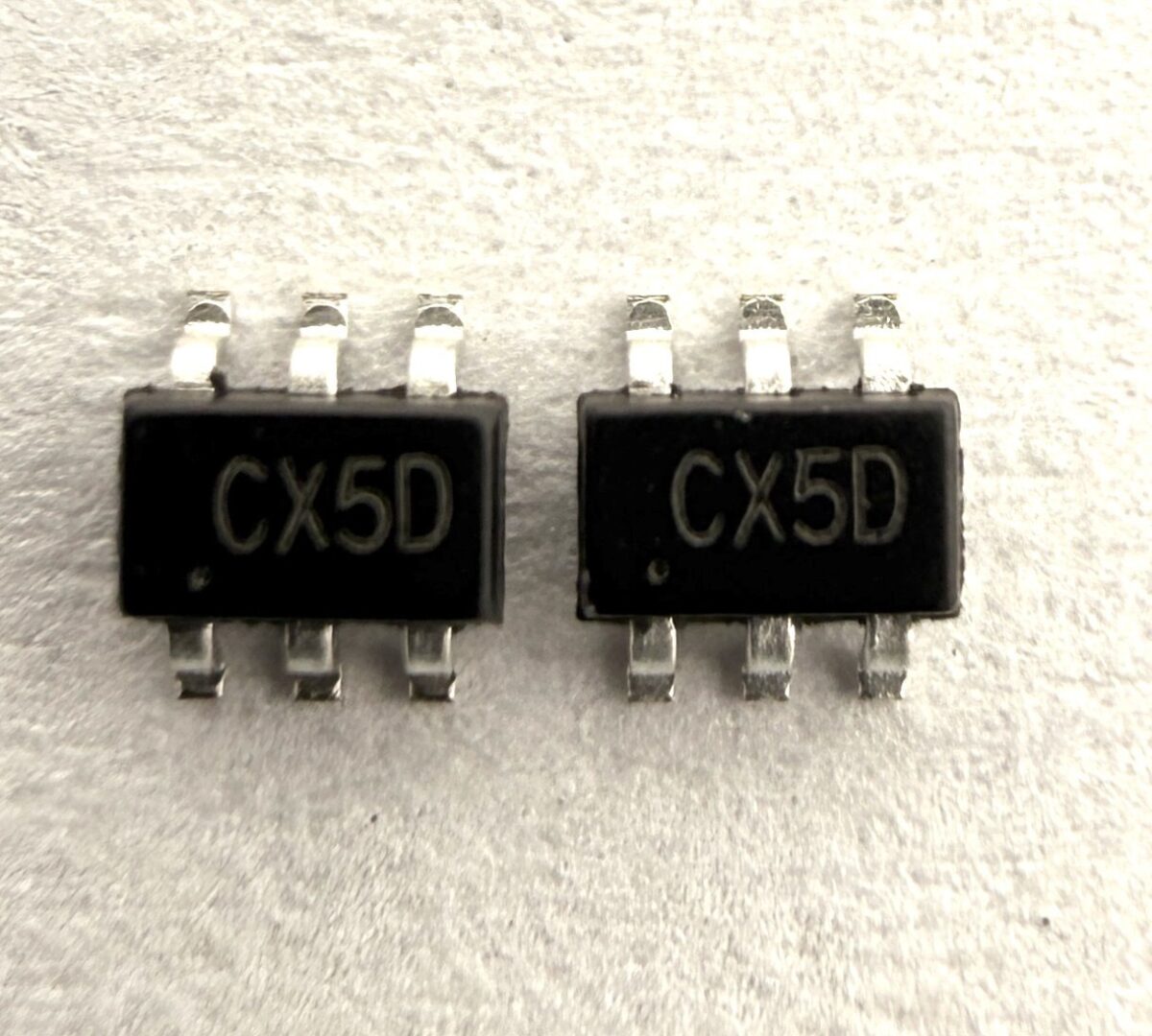 Микросхема AiP74LVC1T45GC363.TR （SOT-363) CX